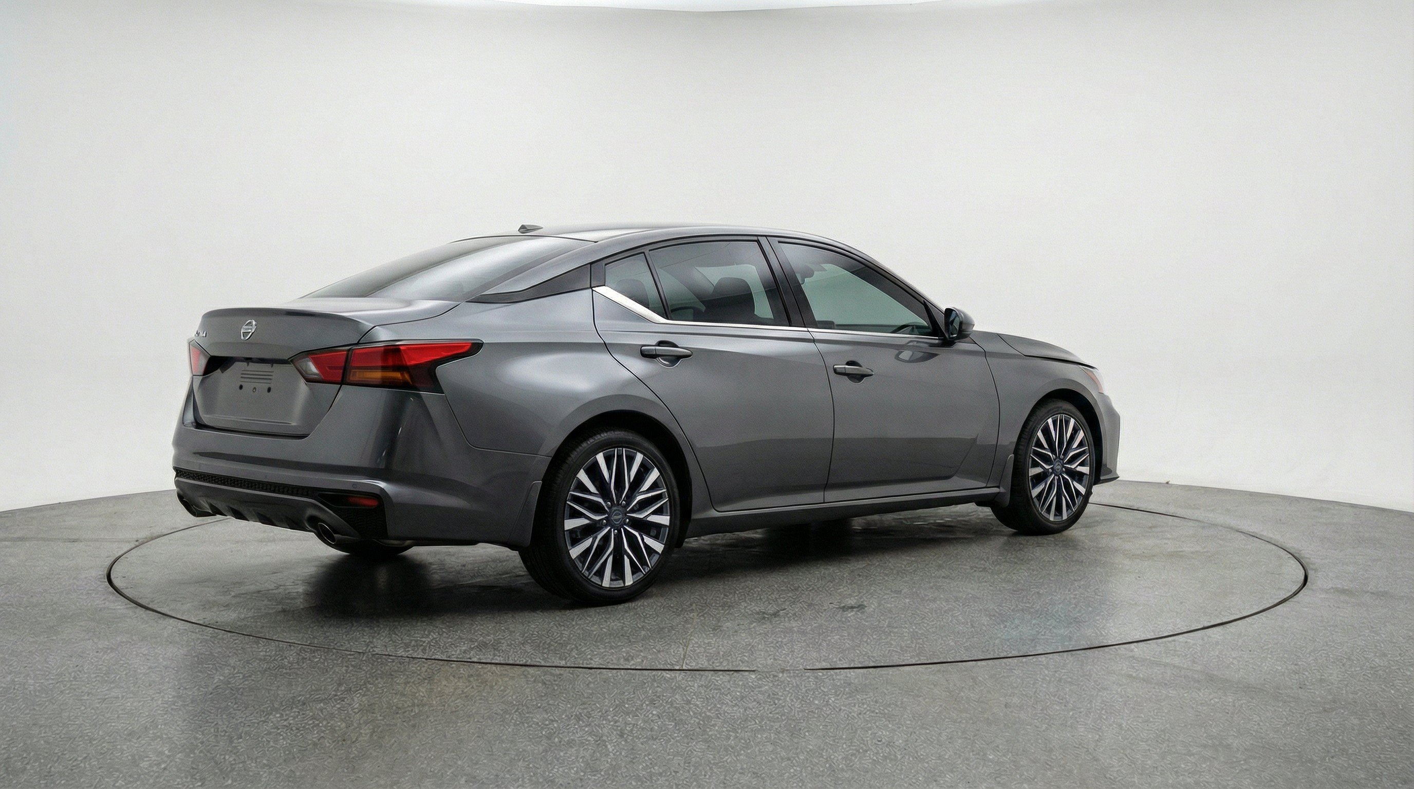 Thumbnail: 2025 Nissan Altima - 9