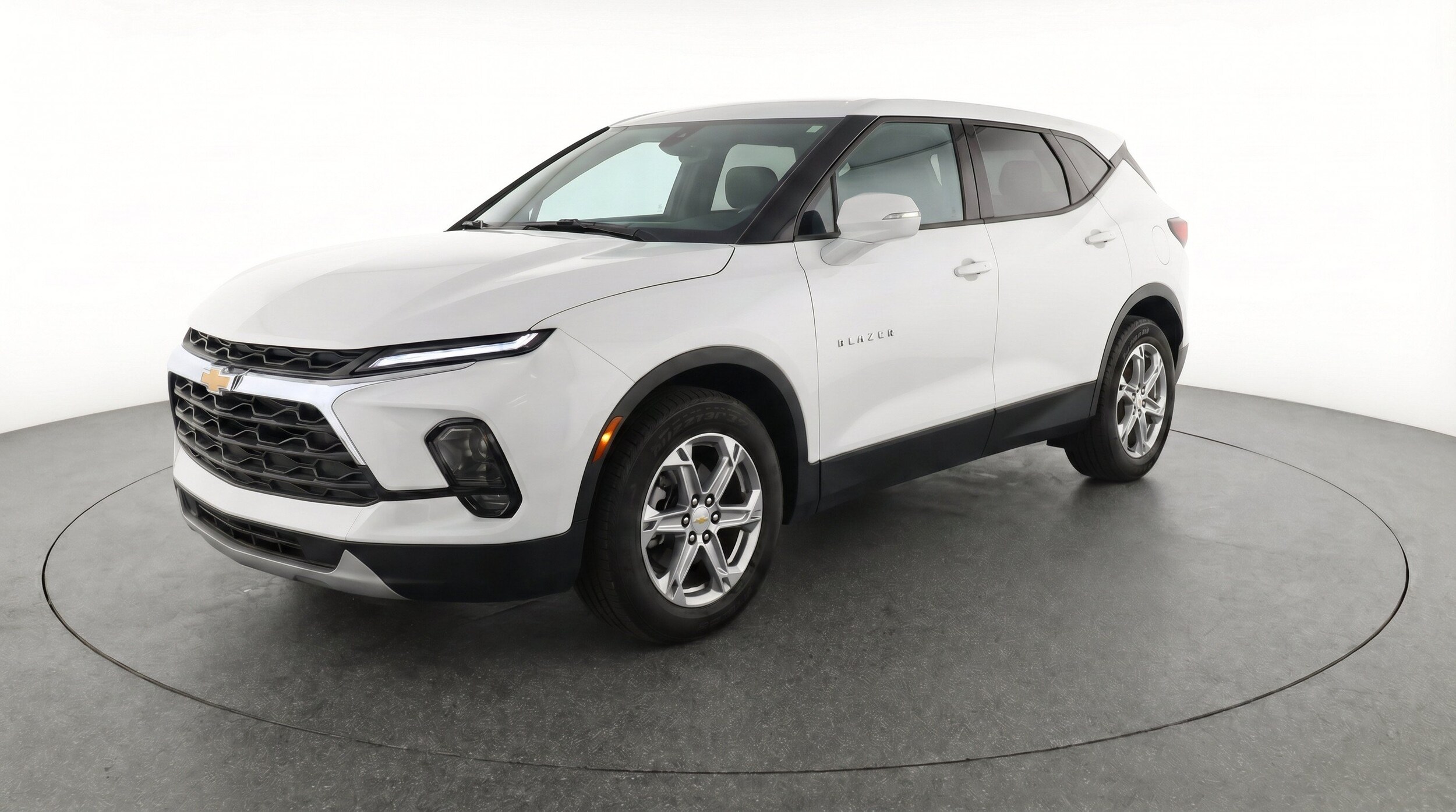 Thumbnail: 2025 Chevrolet Blazer - 3