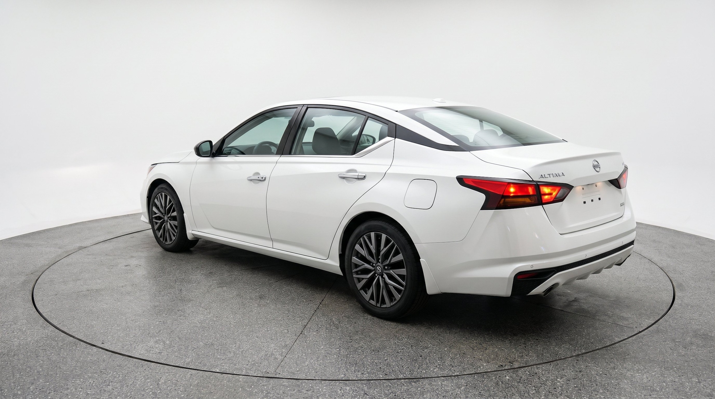 Thumbnail: 2025 Nissan Altima - 6