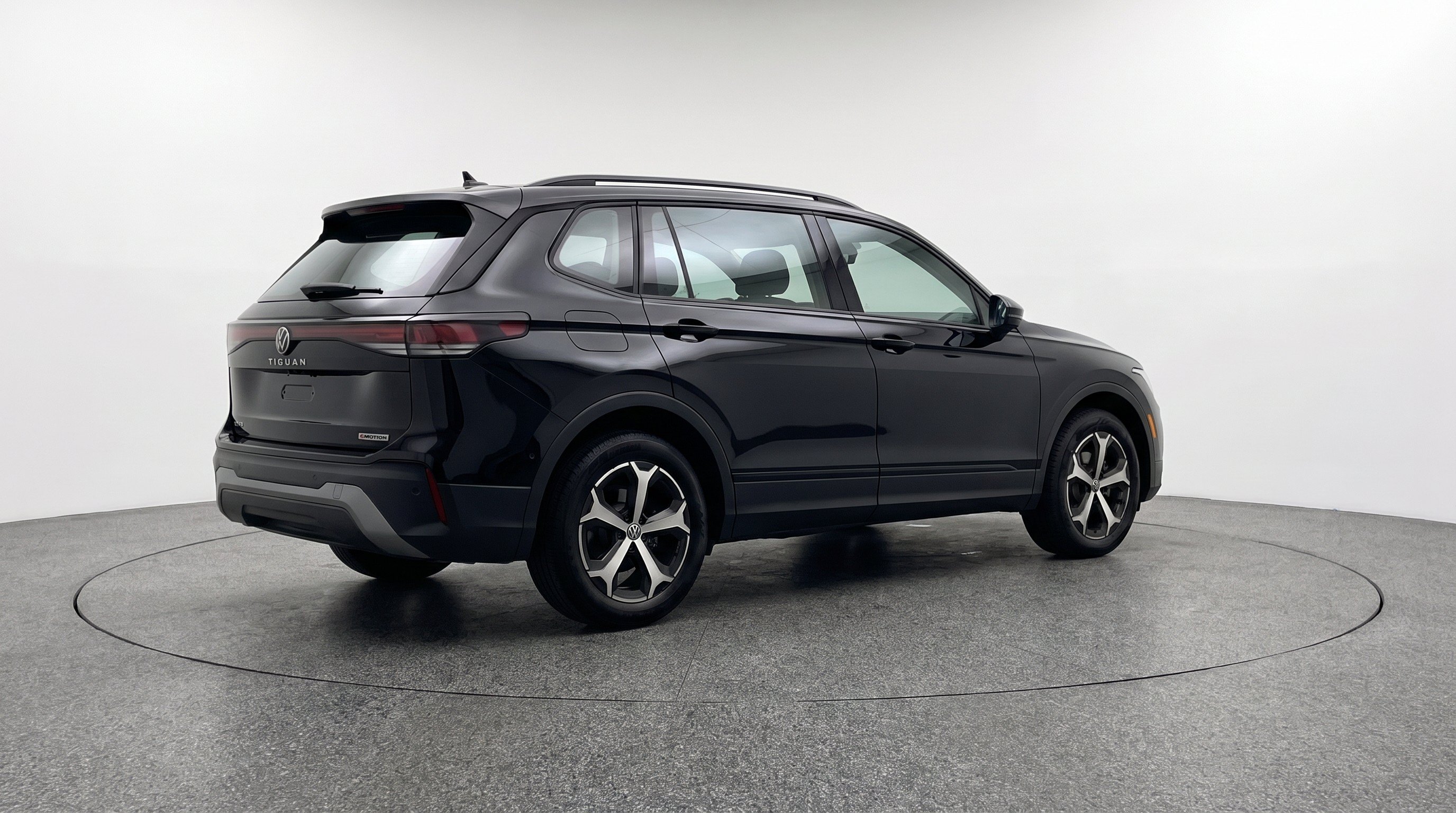 Thumbnail: 2026 Volkswagen Tiguan - 9