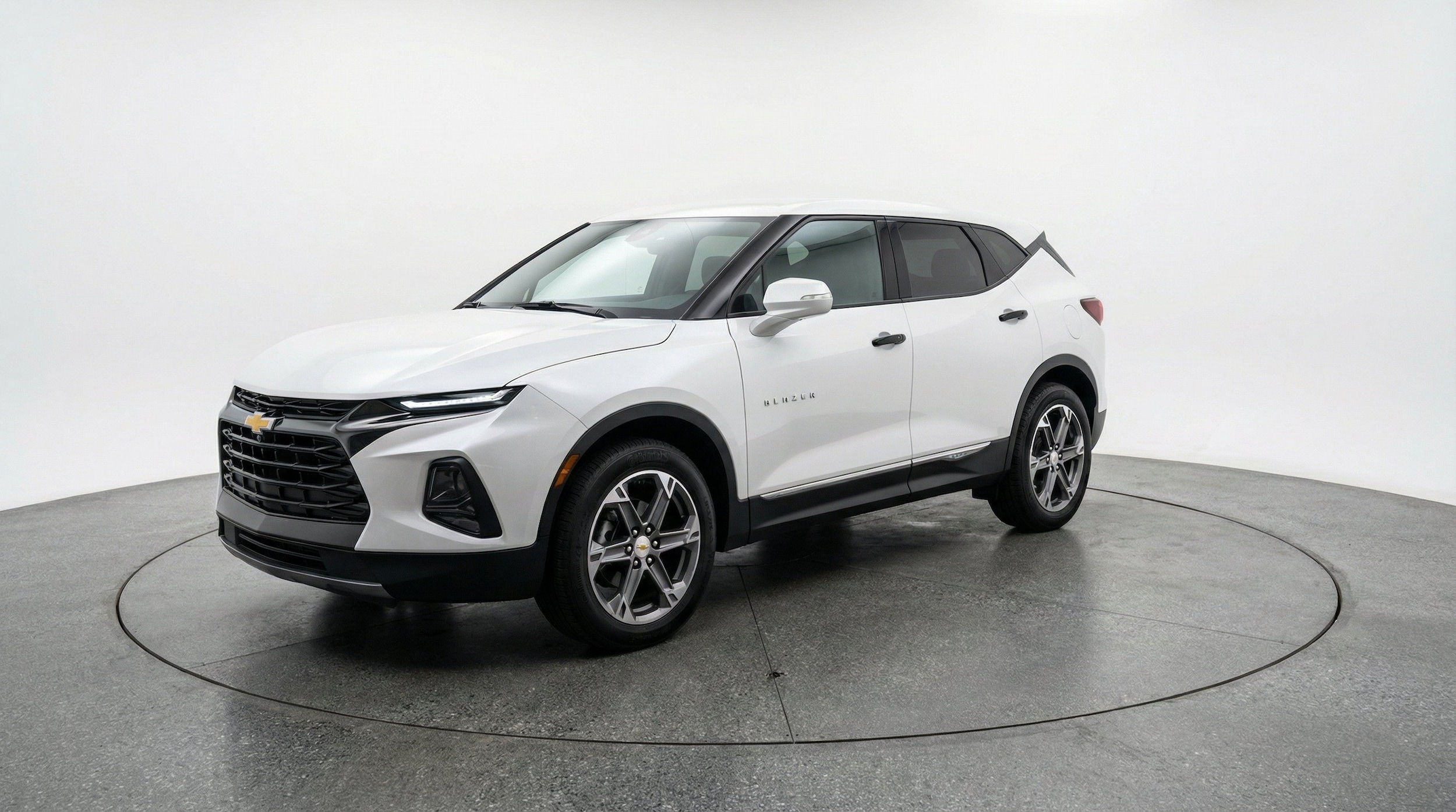 Thumbnail: 2025 Chevrolet Blazer - 3