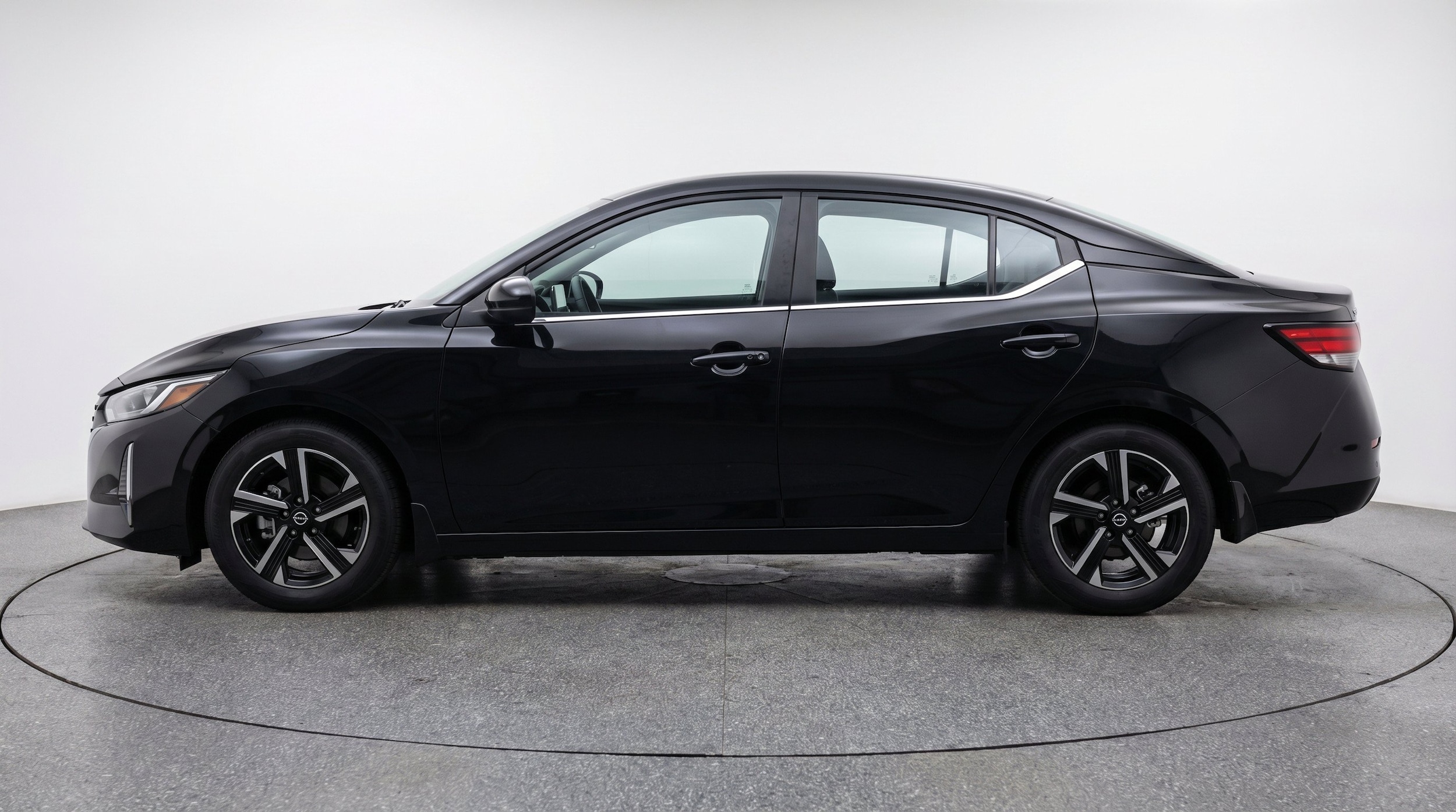 Thumbnail: 2025 Nissan Sentra - 5
