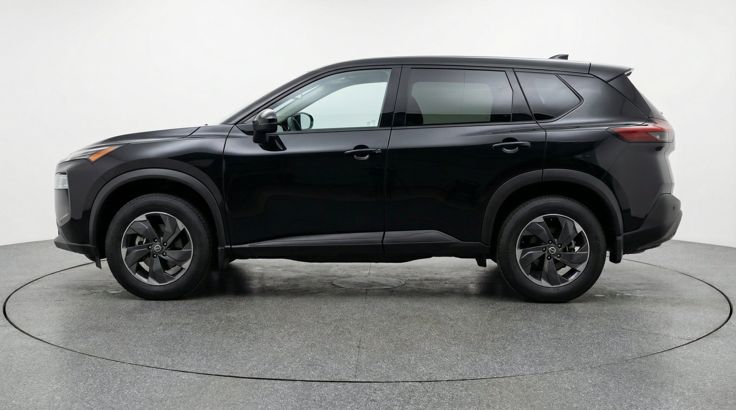 Thumbnail: 2025 Nissan Rogue - 5
