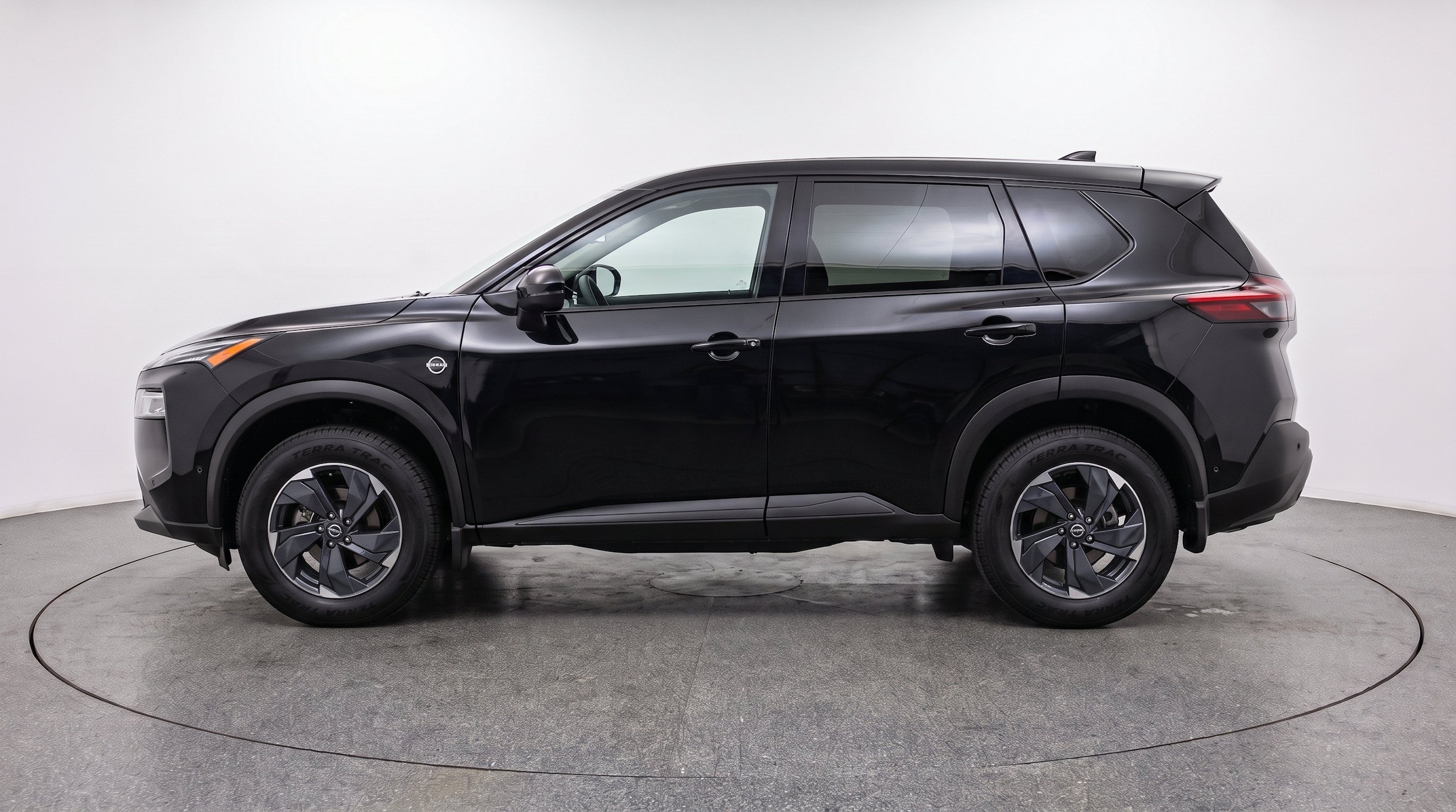 Thumbnail: 2025 Nissan Rogue - 5