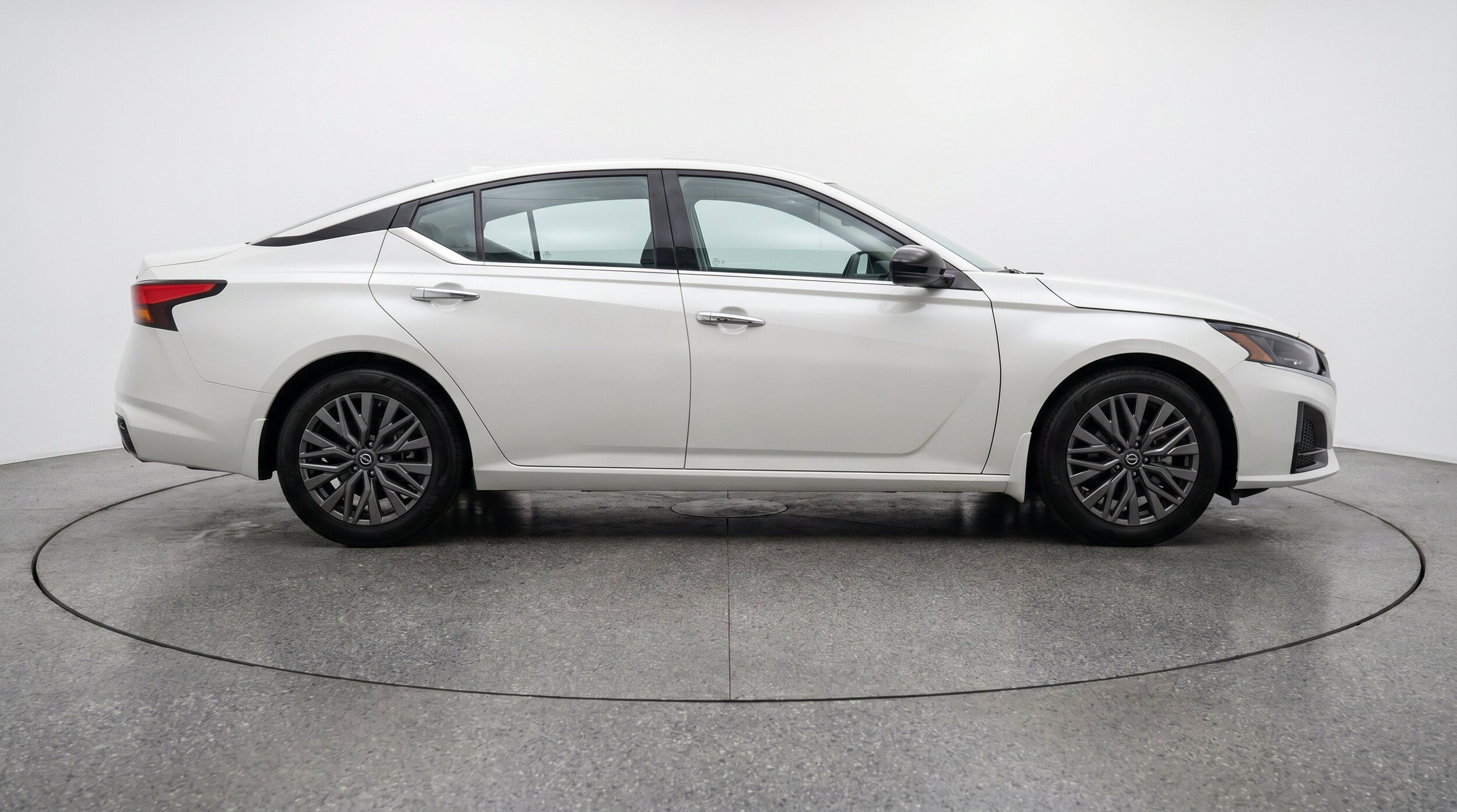 Thumbnail: 2025 Nissan Altima - 11