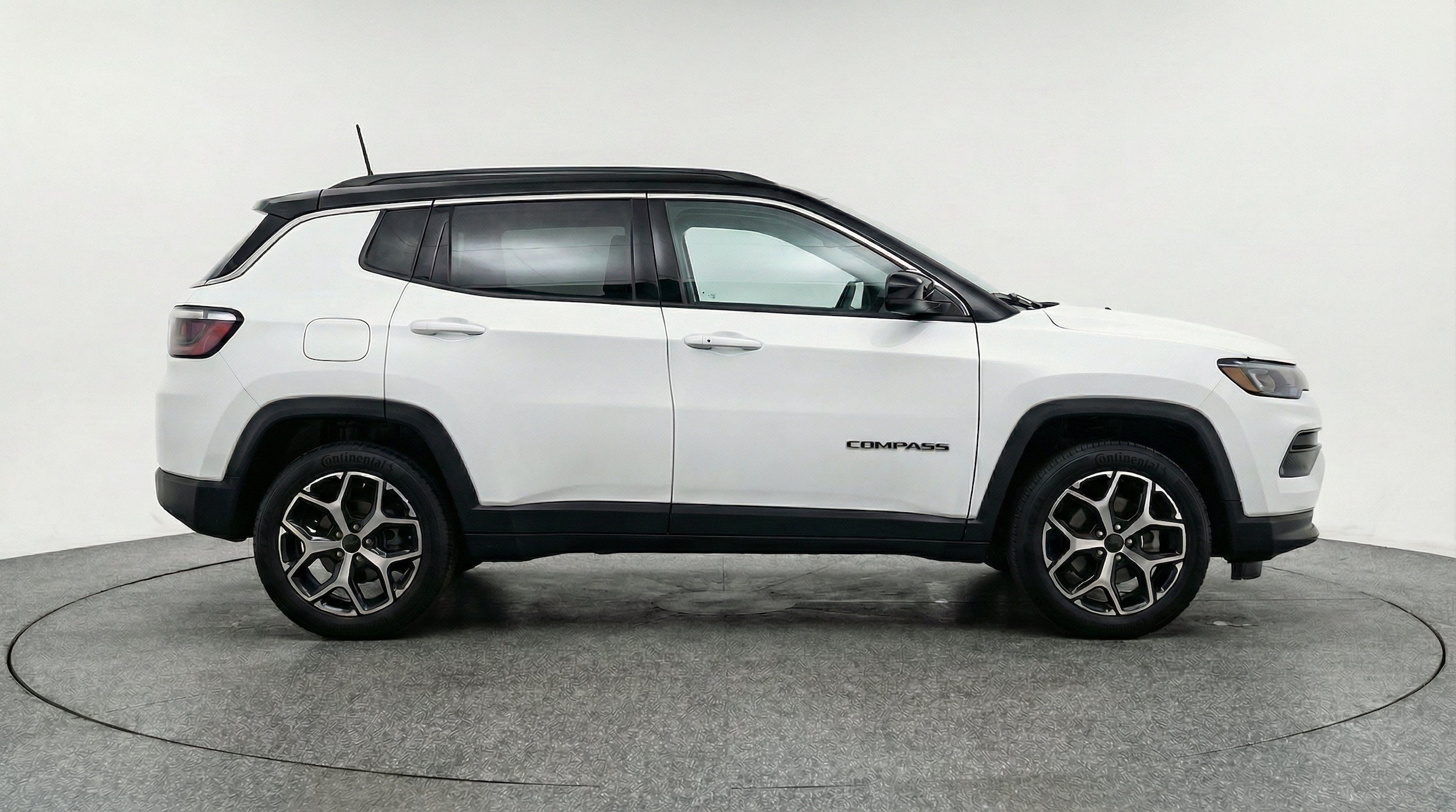 Thumbnail: 2025 Jeep Compass - 11