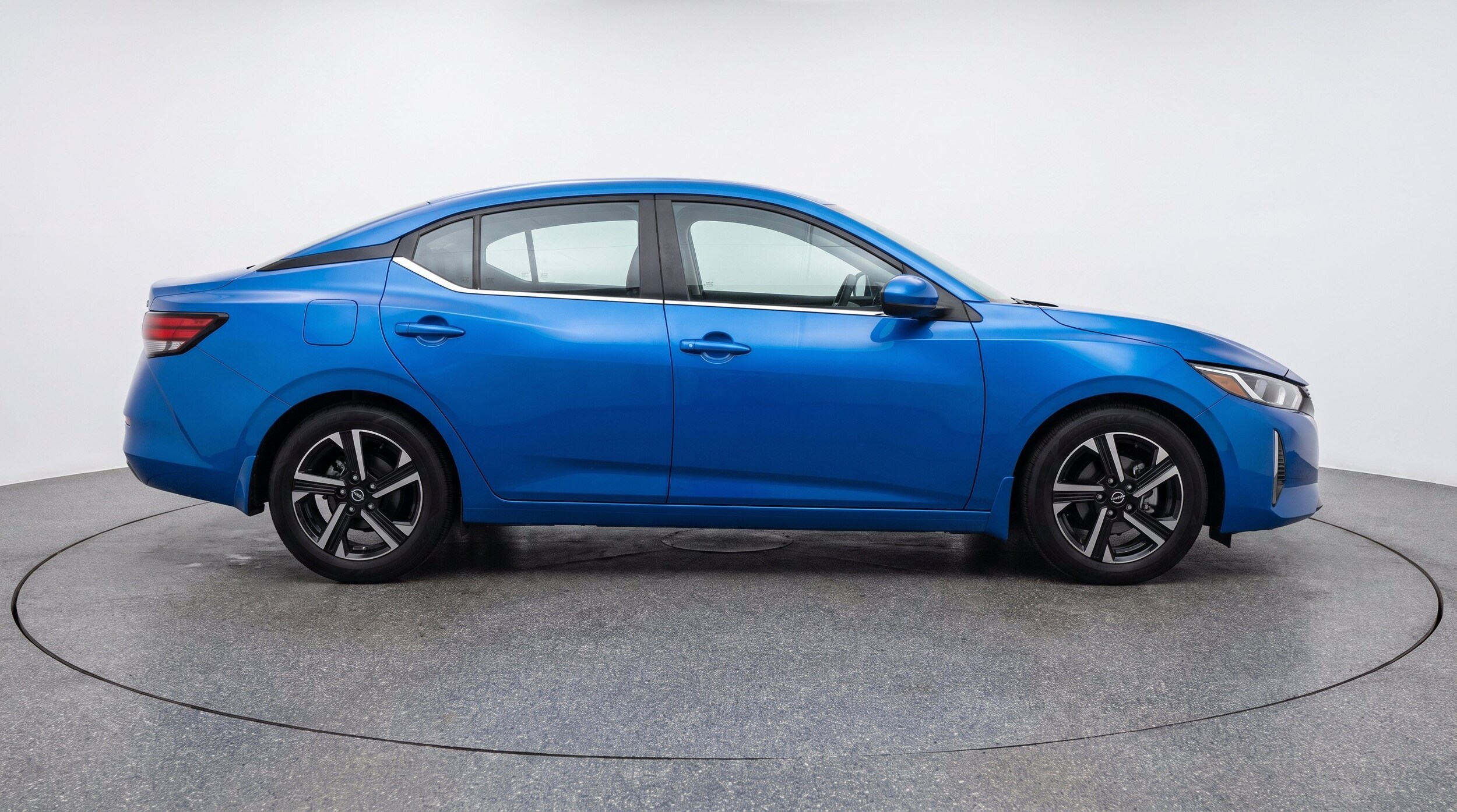 Thumbnail: 2025 Nissan Sentra - 10