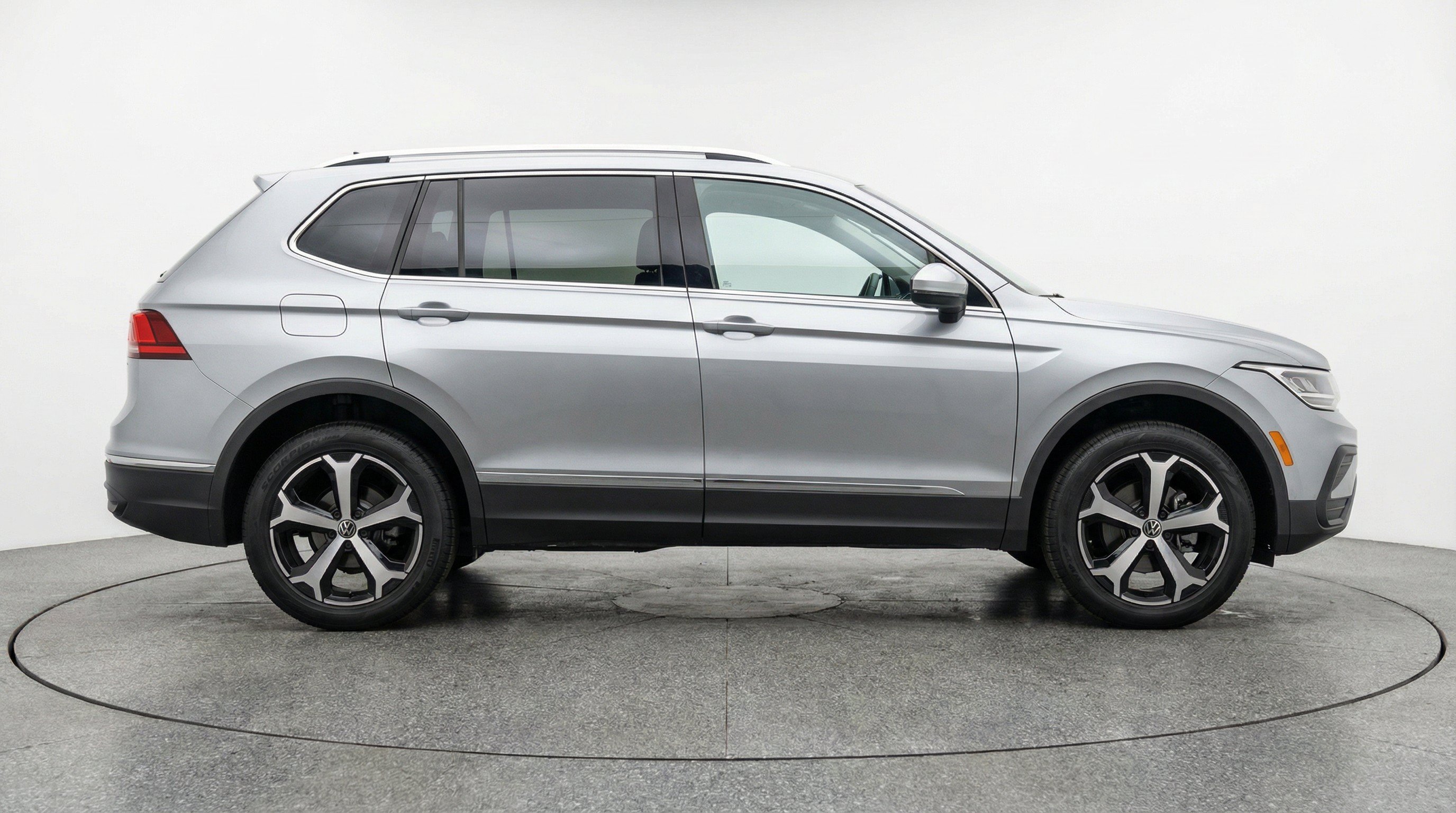 Thumbnail: 2026 Volkswagen Tiguan - 10