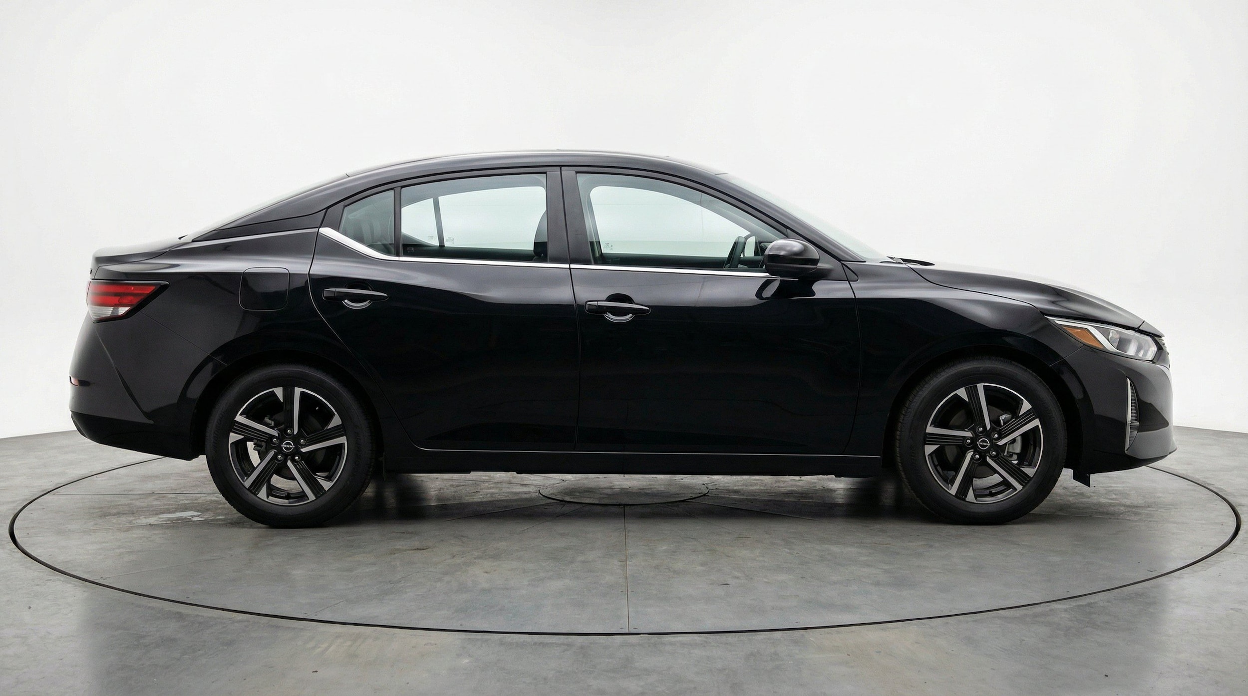 Thumbnail: 2025 Nissan Sentra - 11