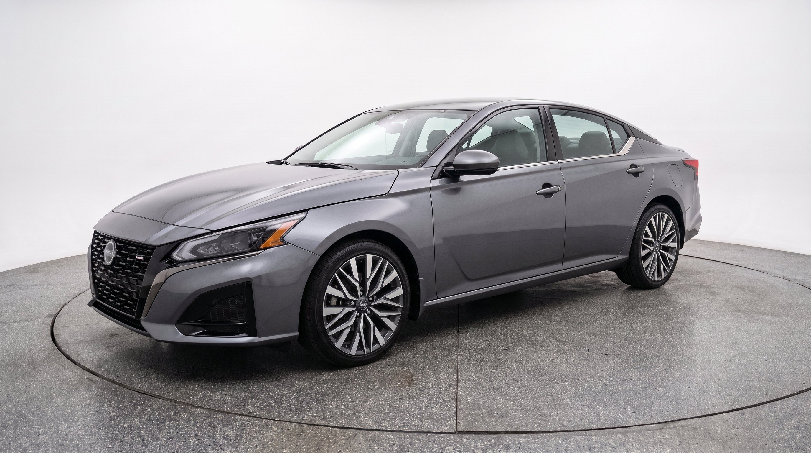 Thumbnail: 2025 Nissan Altima - 3