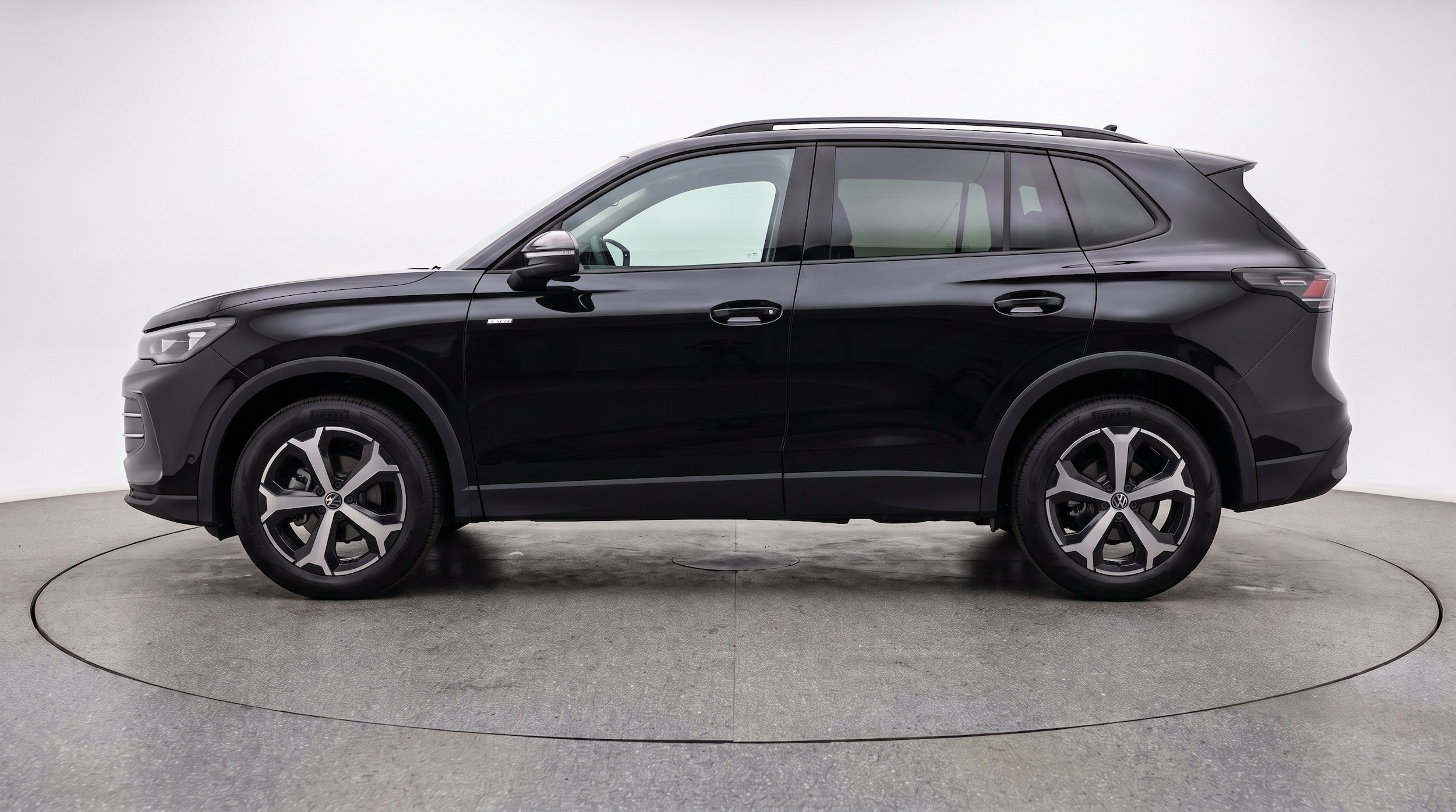 Thumbnail: 2026 Volkswagen Tiguan - 5