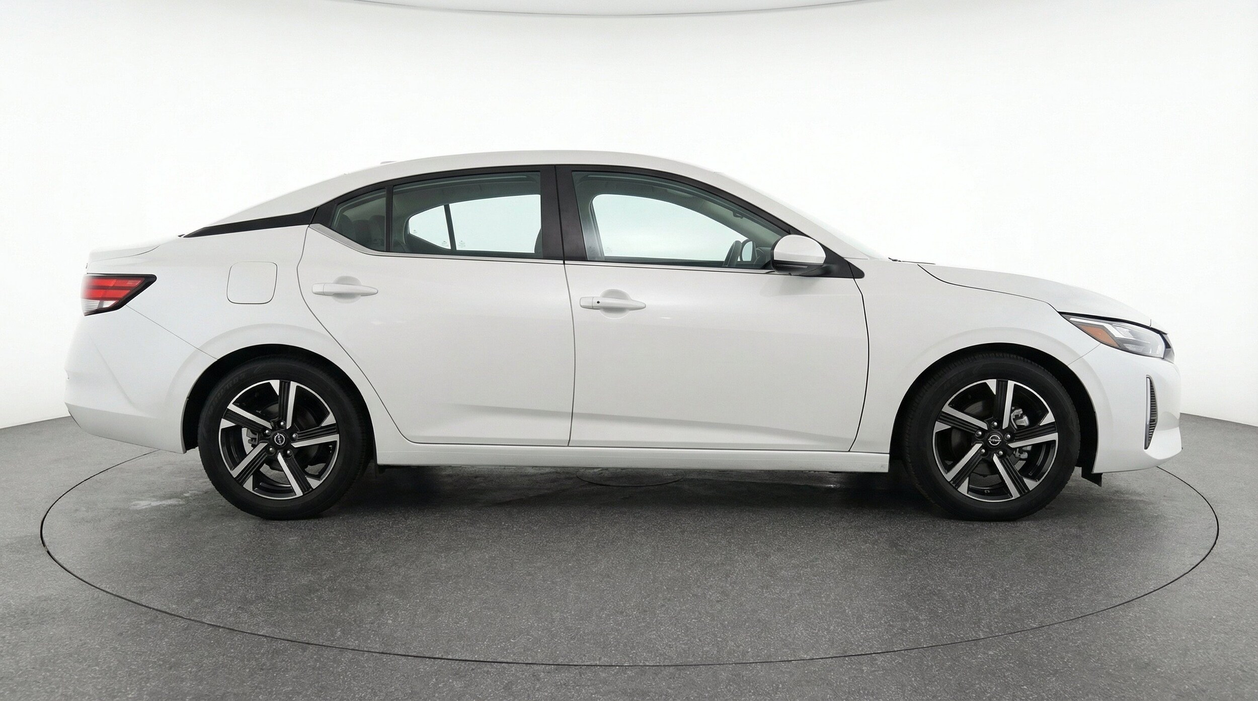 Thumbnail: 2025 Nissan Sentra - 11