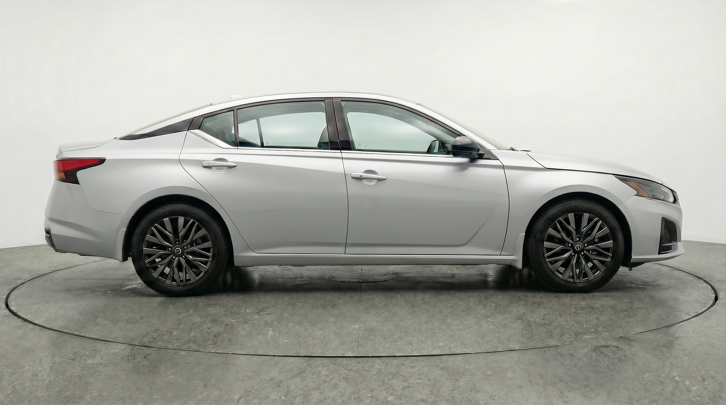 Thumbnail: 2026 Nissan Altima - 10