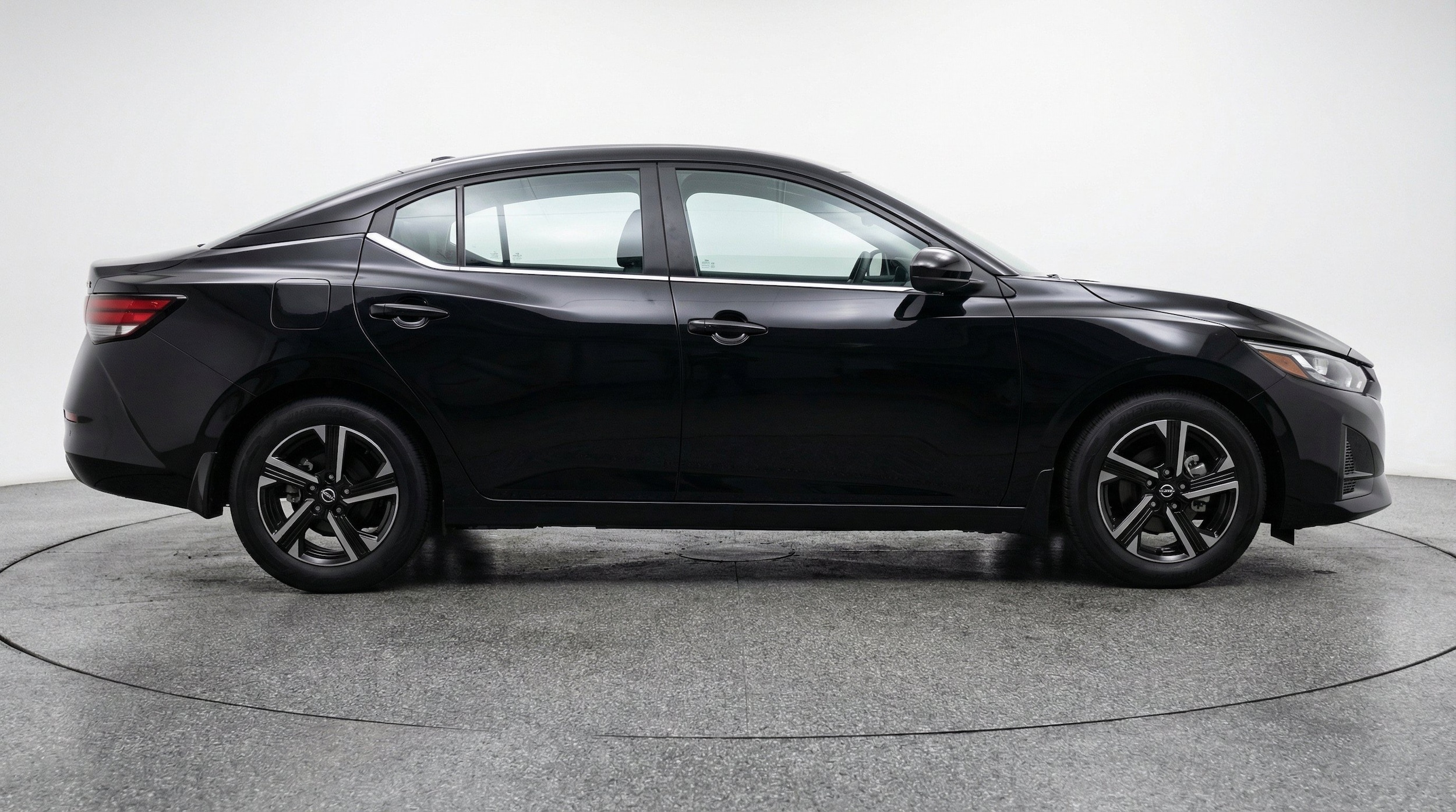 Thumbnail: 2025 Nissan Sentra - 11