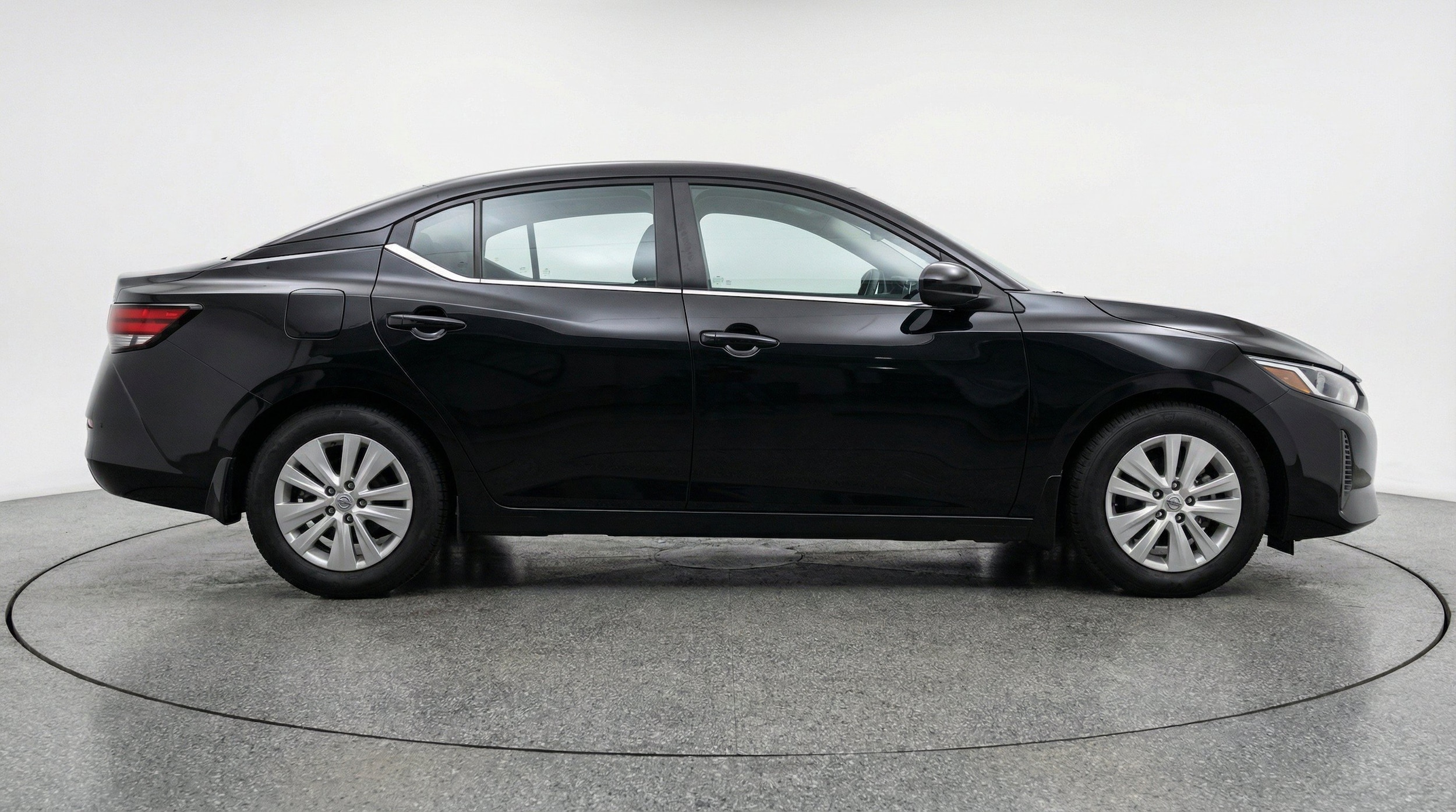 Thumbnail: 2025 Nissan Sentra - 10