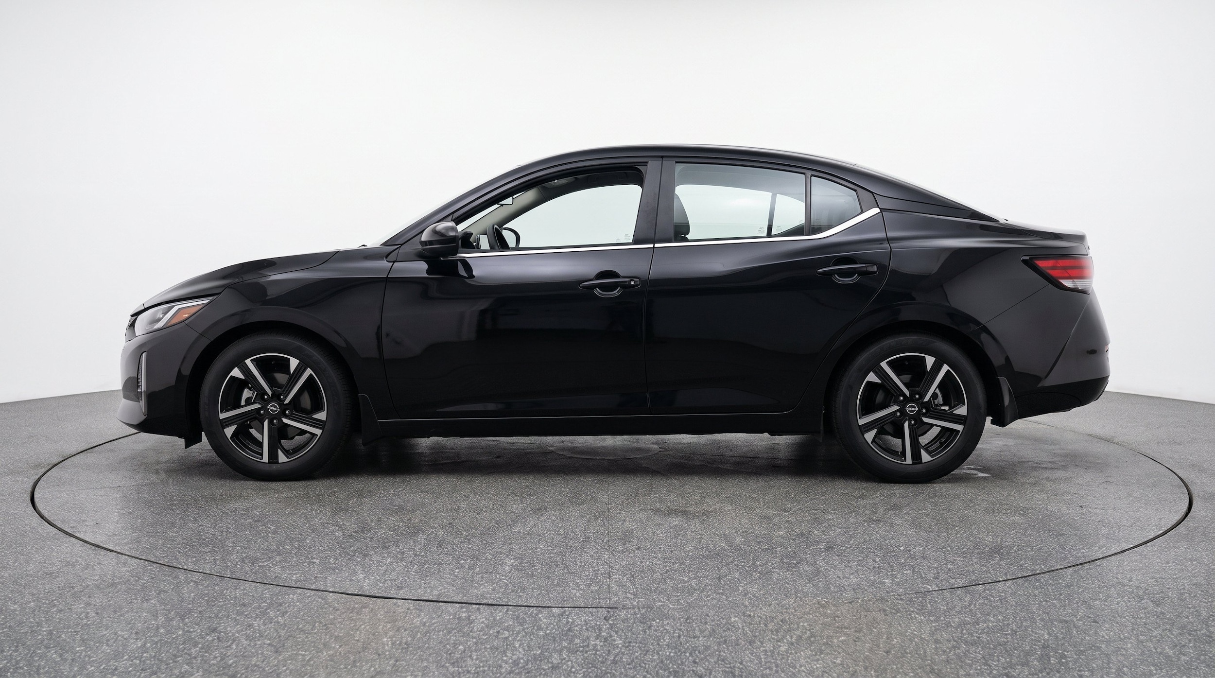 Thumbnail: 2025 Nissan Sentra - 5