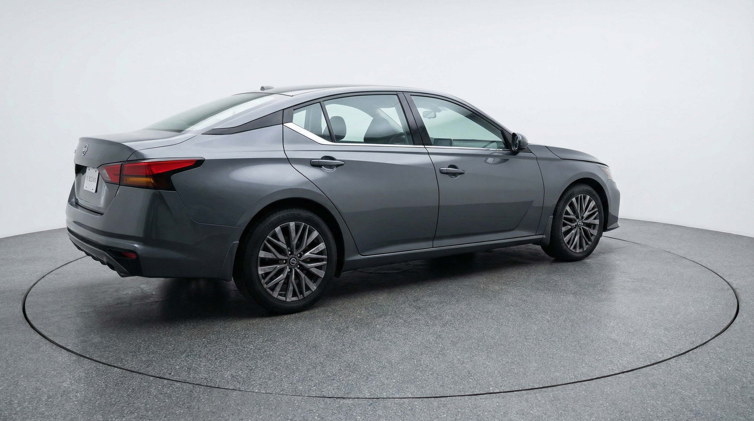 Thumbnail: 2025 Nissan Altima - 9