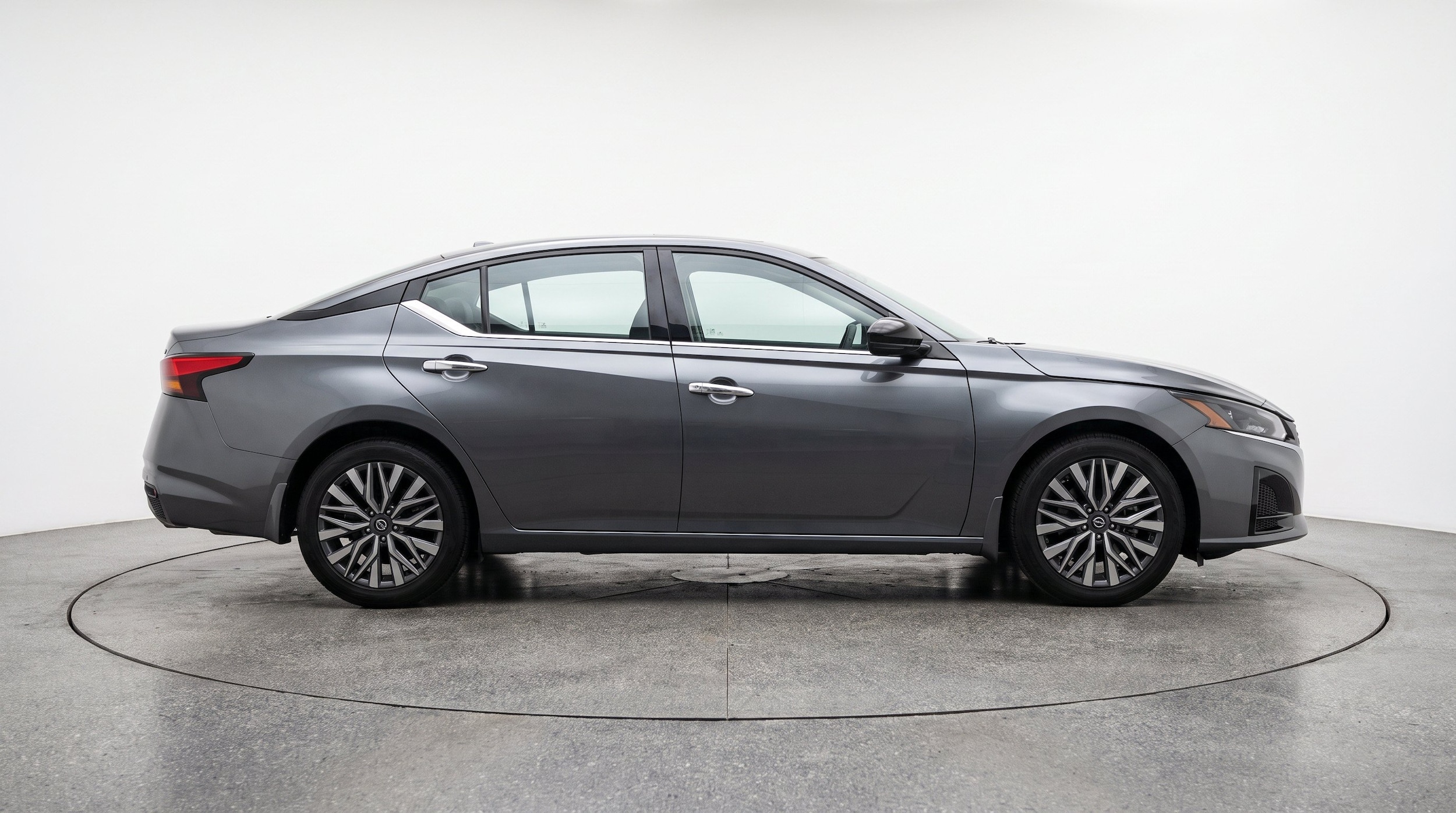 Thumbnail: 2025 Nissan Altima - 10