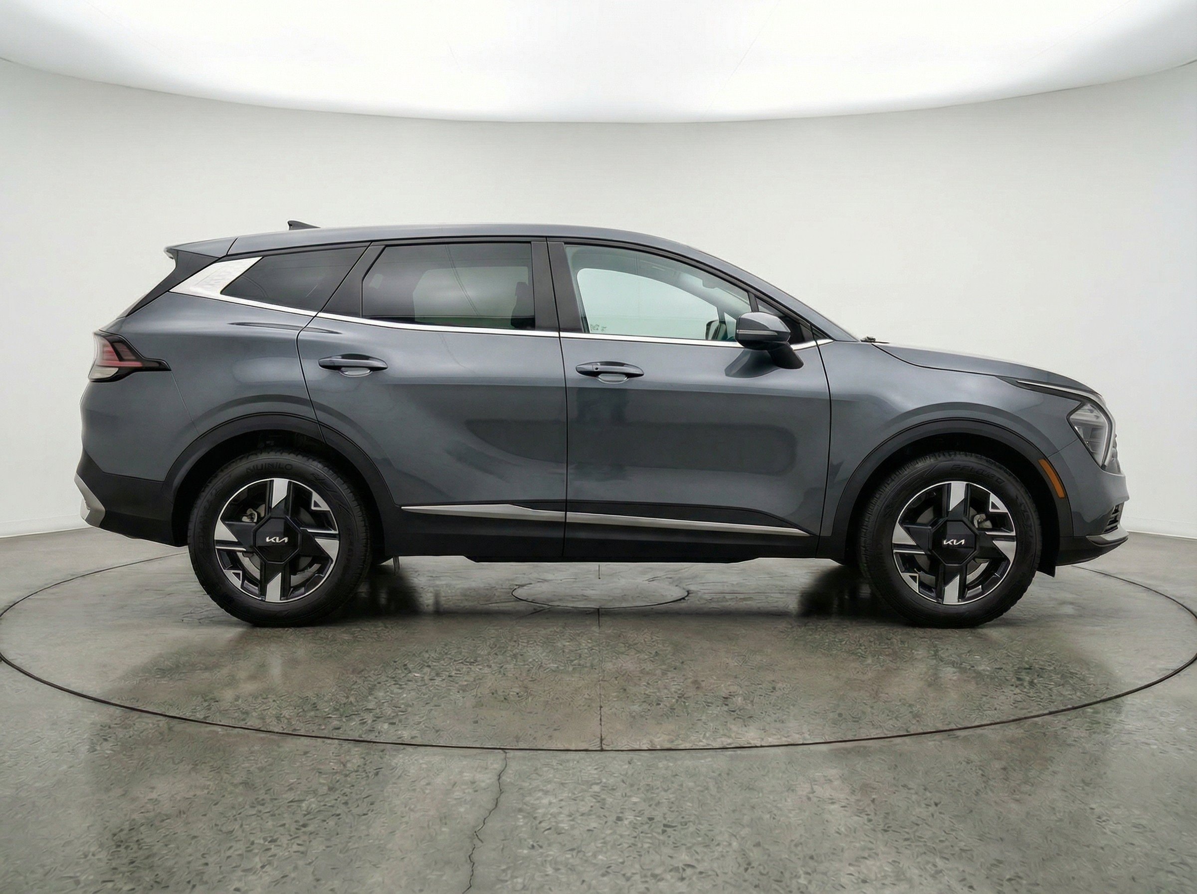 Thumbnail: 2026 Kia Sportage - 10