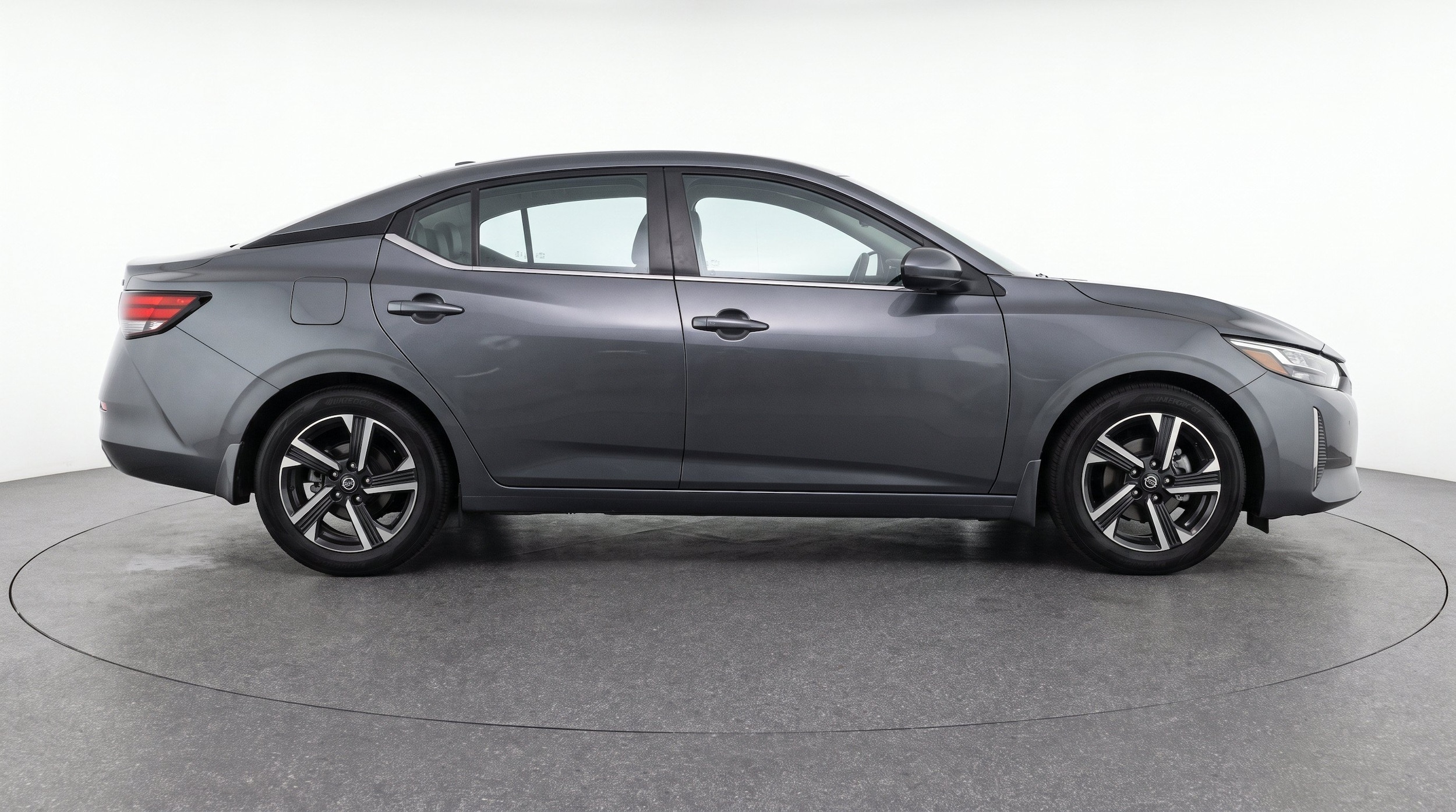 Thumbnail: 2025 Nissan Sentra - 10