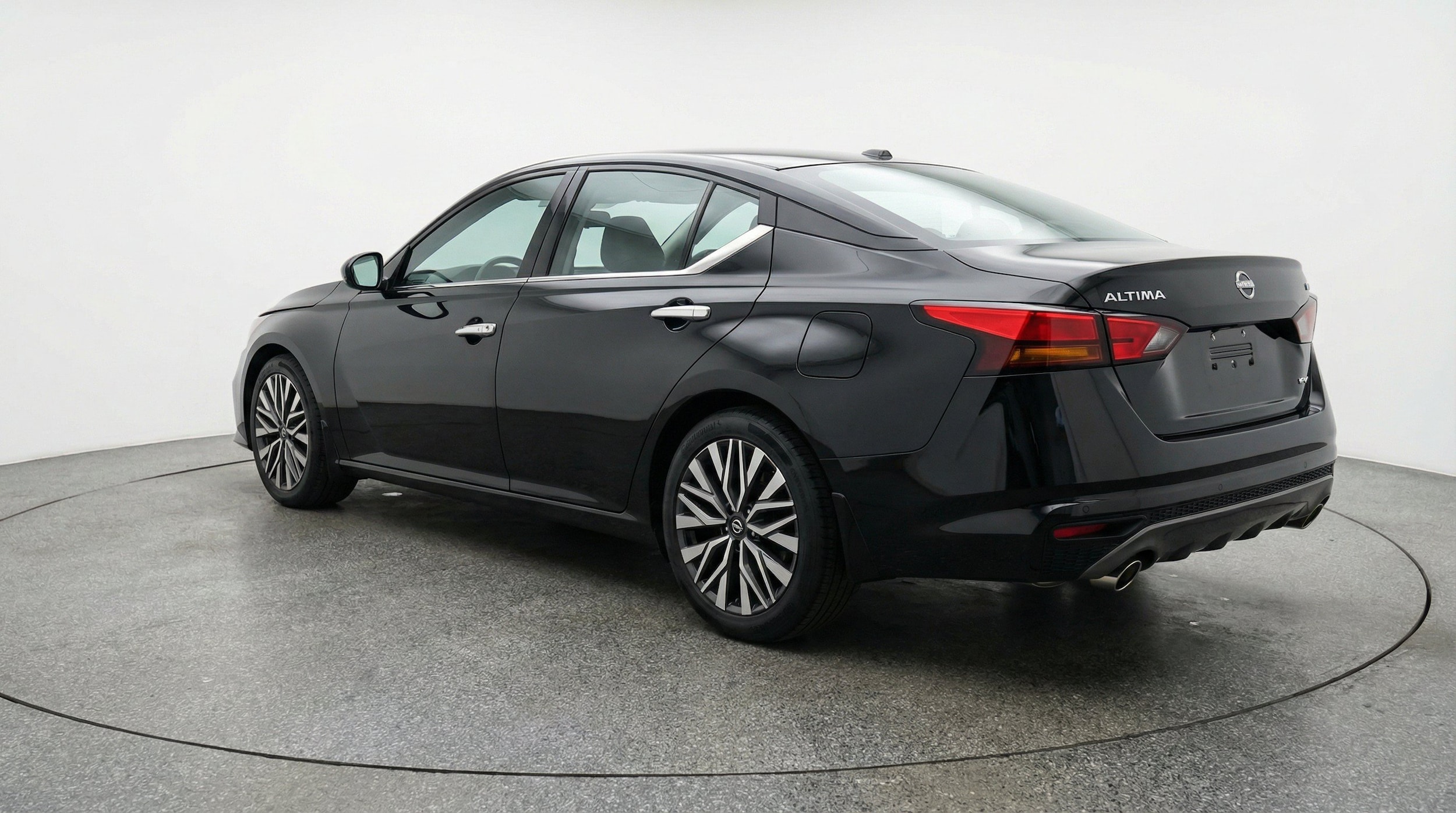 Thumbnail: 2025 Nissan Altima - 6