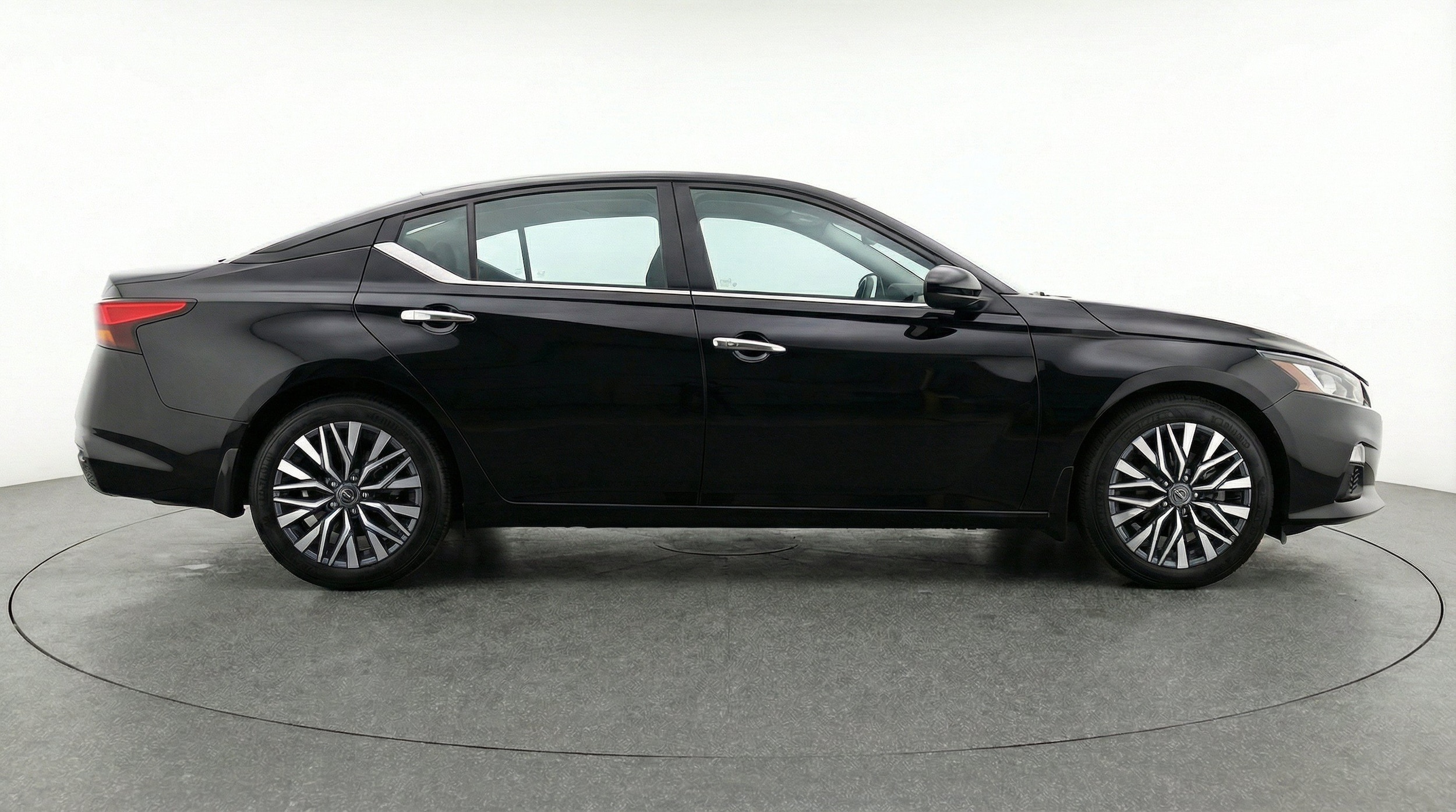 Thumbnail: 2026 Nissan Altima - 10