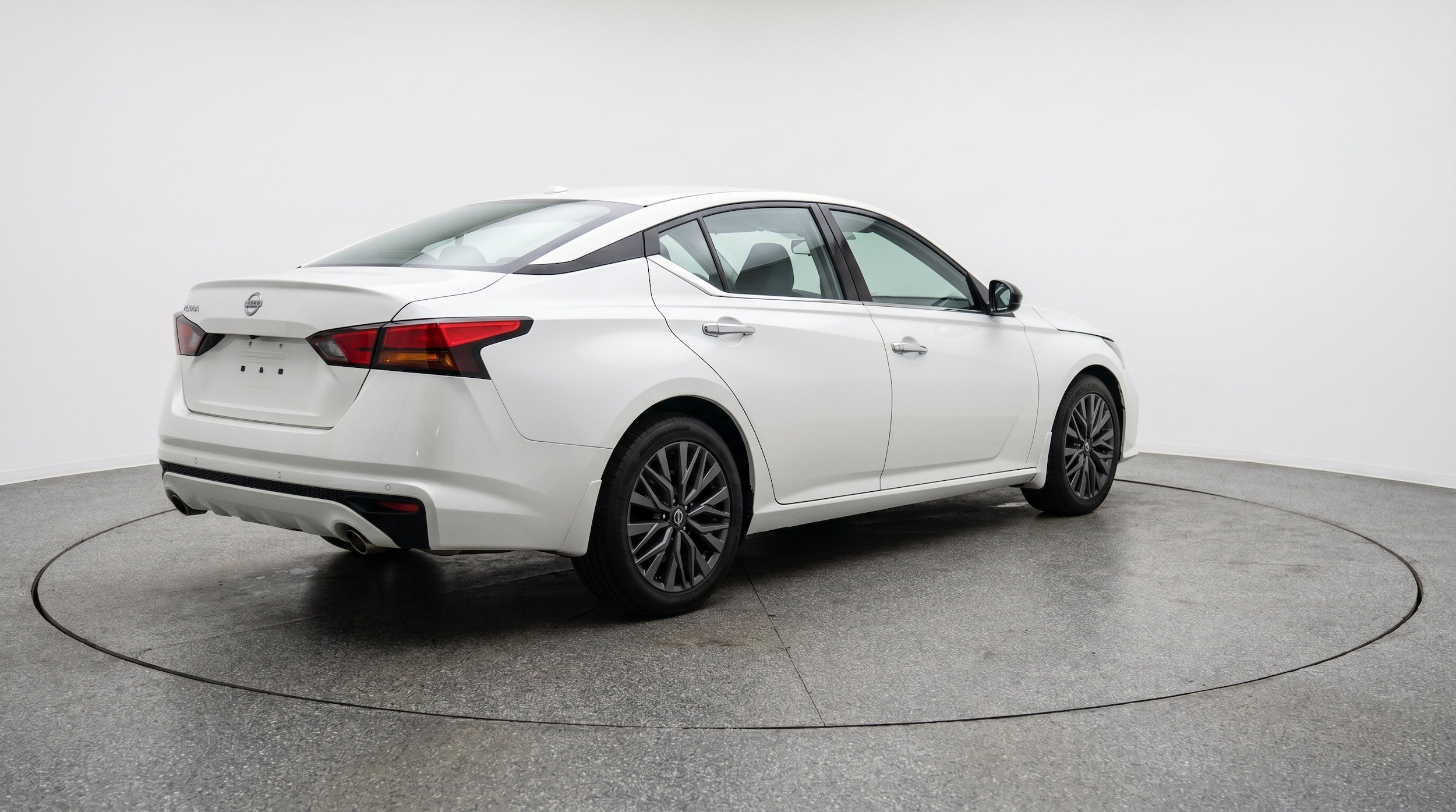 Thumbnail: 2025 Nissan Altima - 9