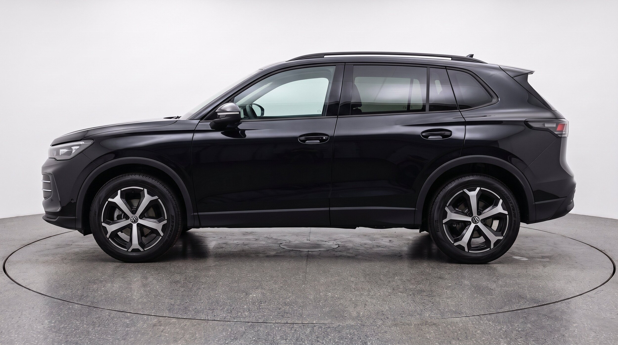 Thumbnail: 2026 Volkswagen Tiguan - 5