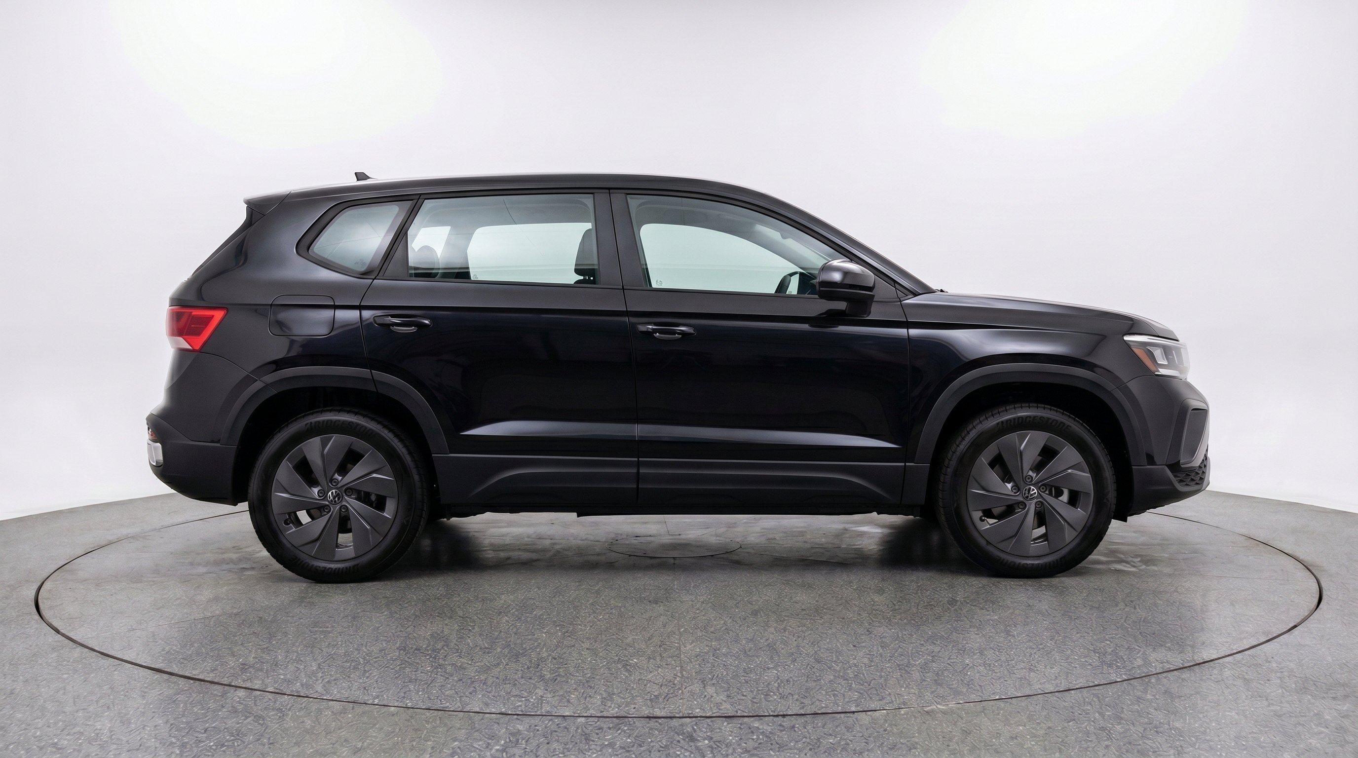 Thumbnail: 2026 Volkswagen Taos - 10