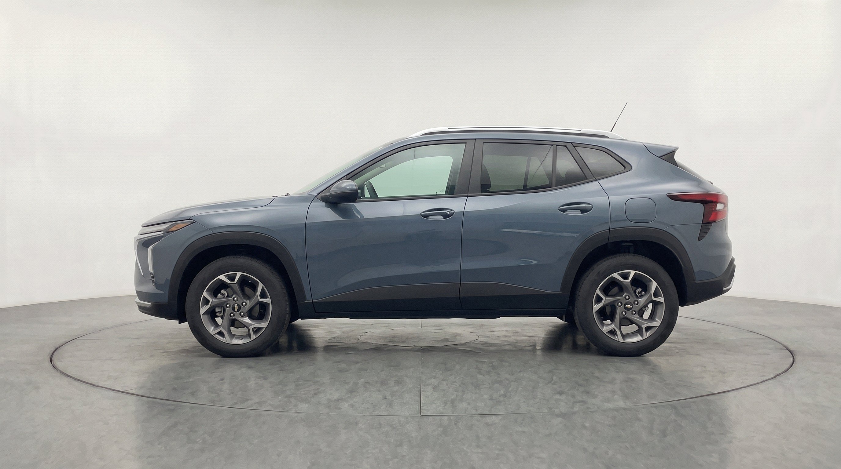Thumbnail: 2025 Chevrolet Trax - 5