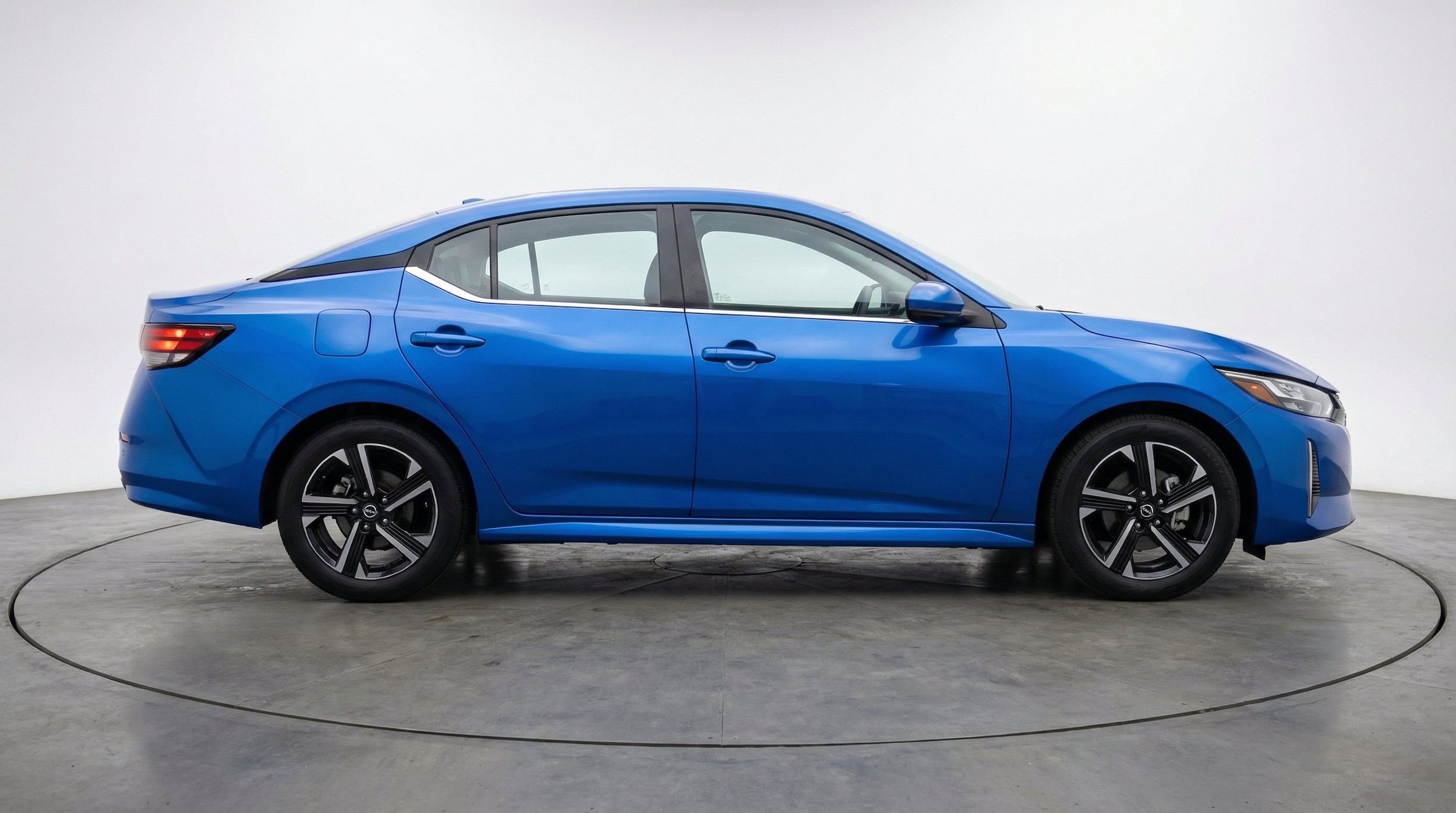 Thumbnail: 2025 Nissan Sentra - 11