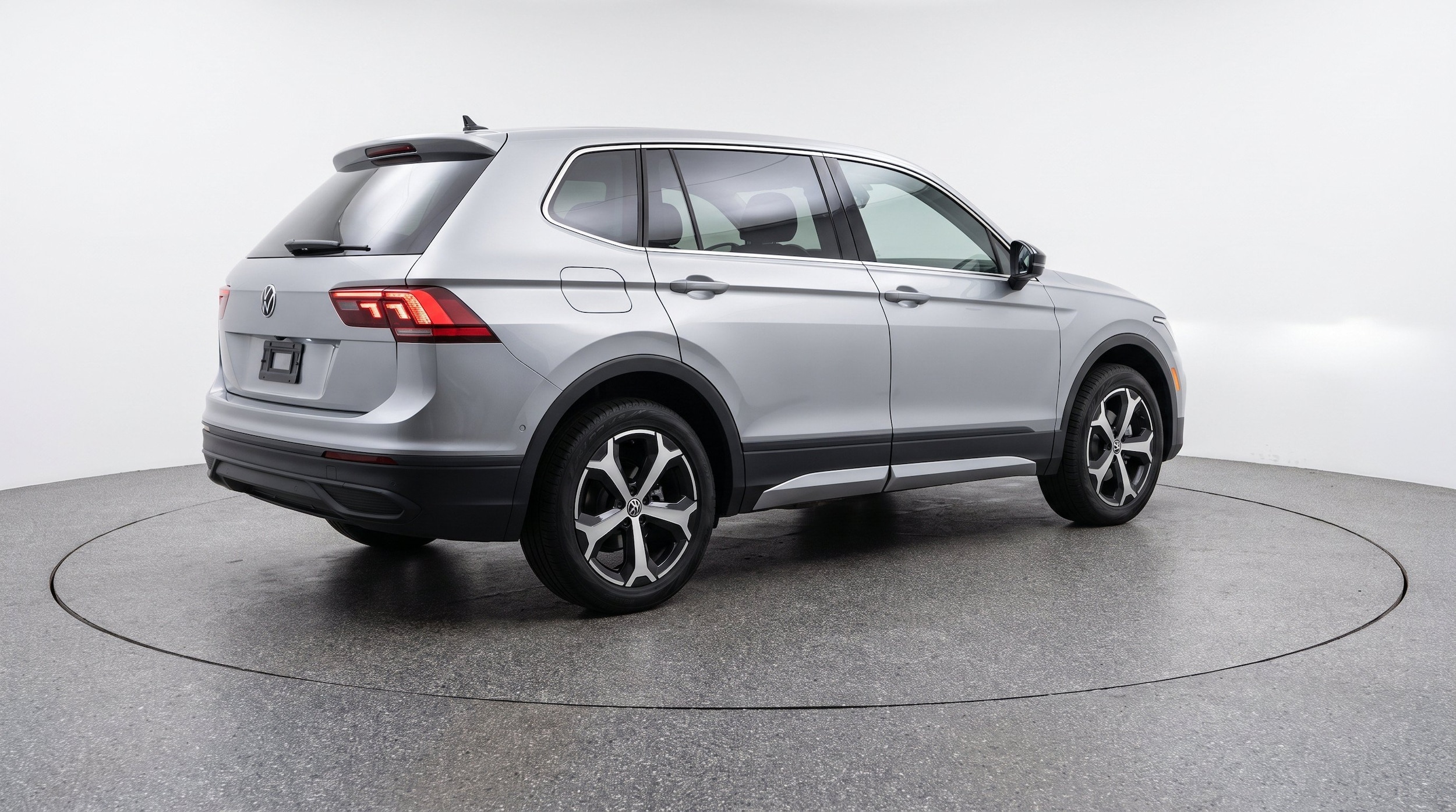 Thumbnail: 2026 Volkswagen Tiguan - 9