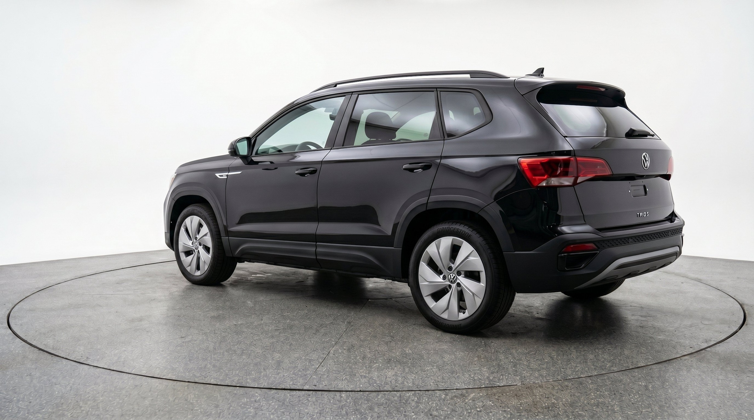 Thumbnail: 2026 Volkswagen Taos - 6