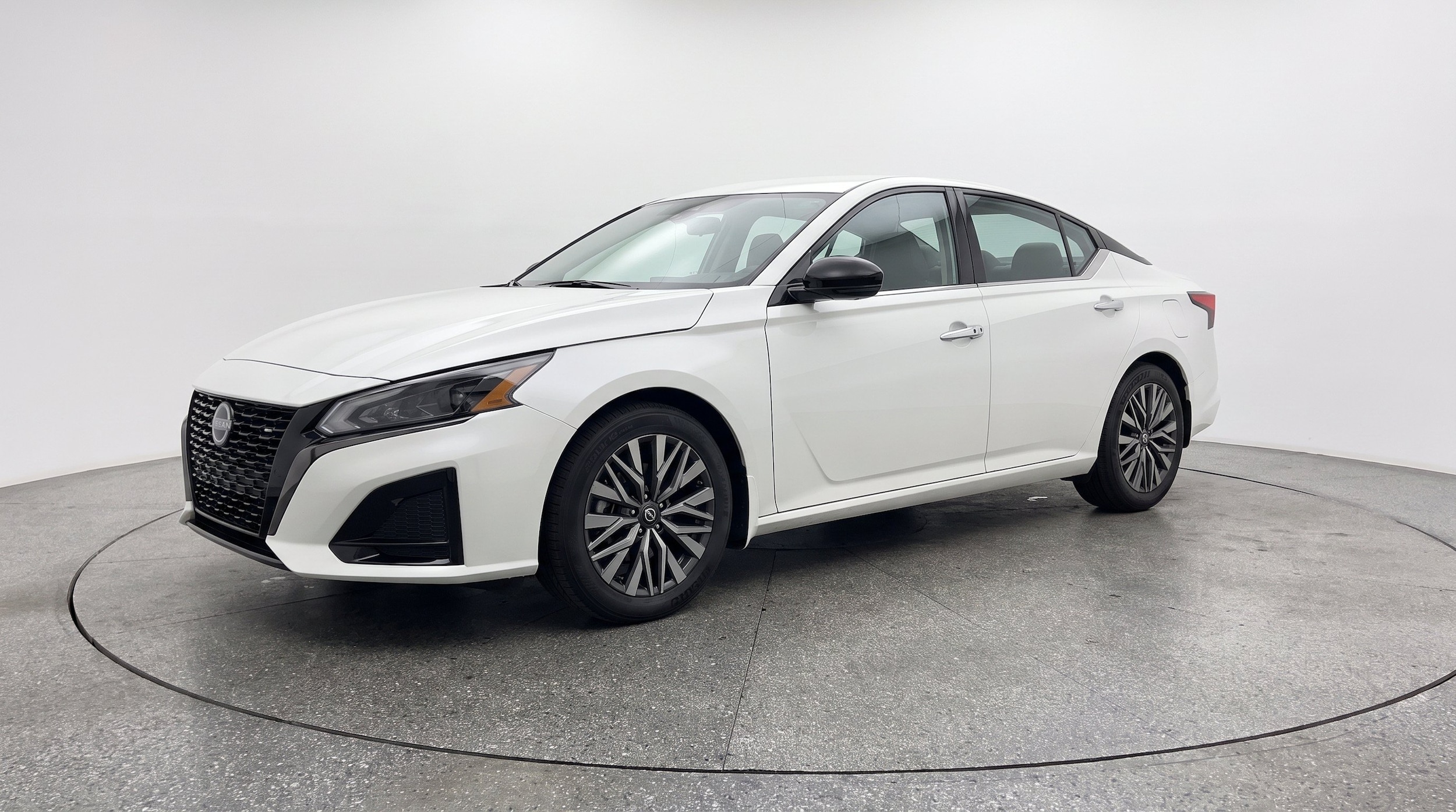 Thumbnail: 2025 Nissan Altima - 3