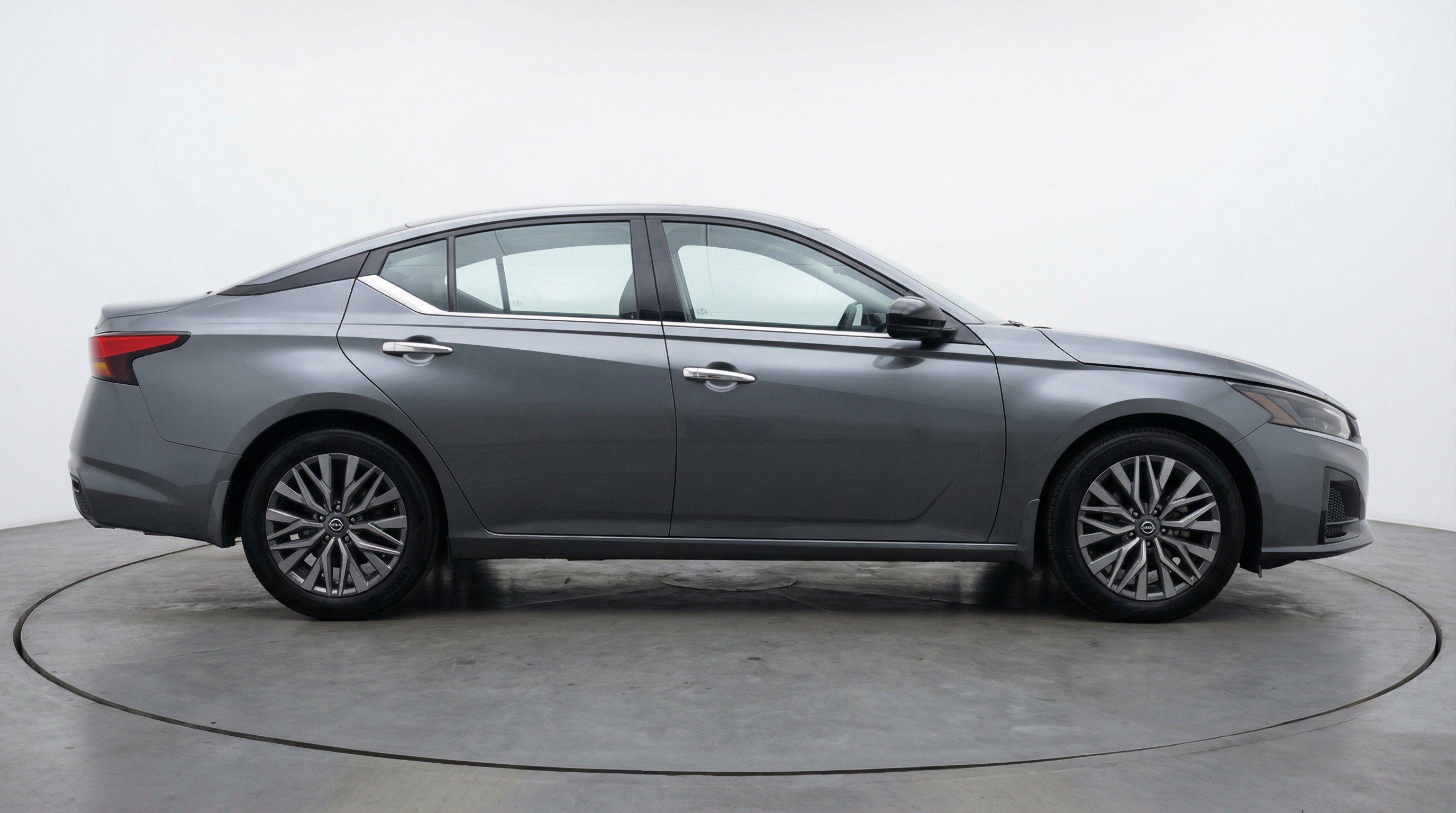 Thumbnail: 2025 Nissan Altima - 10