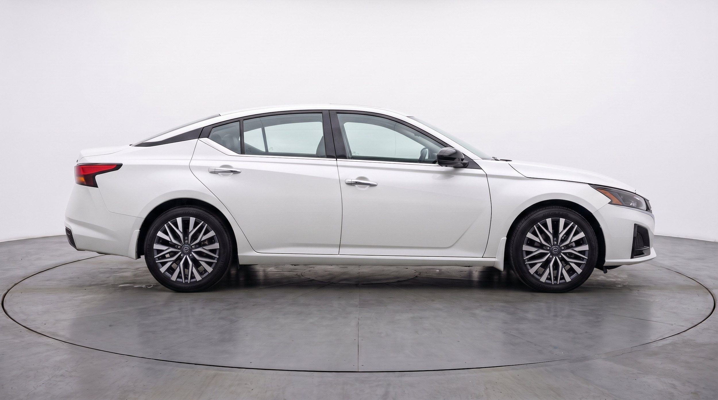 Thumbnail: 2025 Nissan Altima - 10