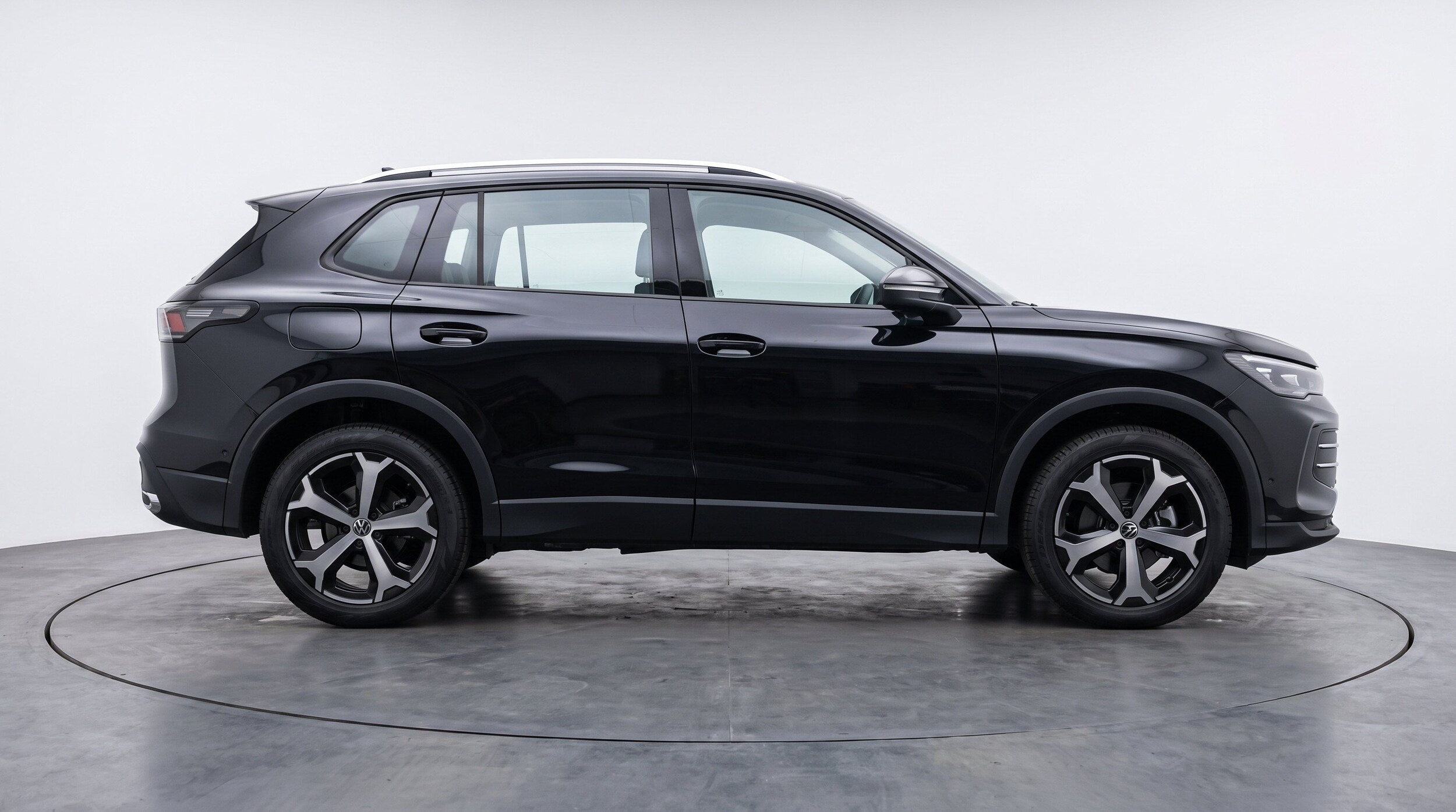 Thumbnail: 2026 Volkswagen Tiguan - 10