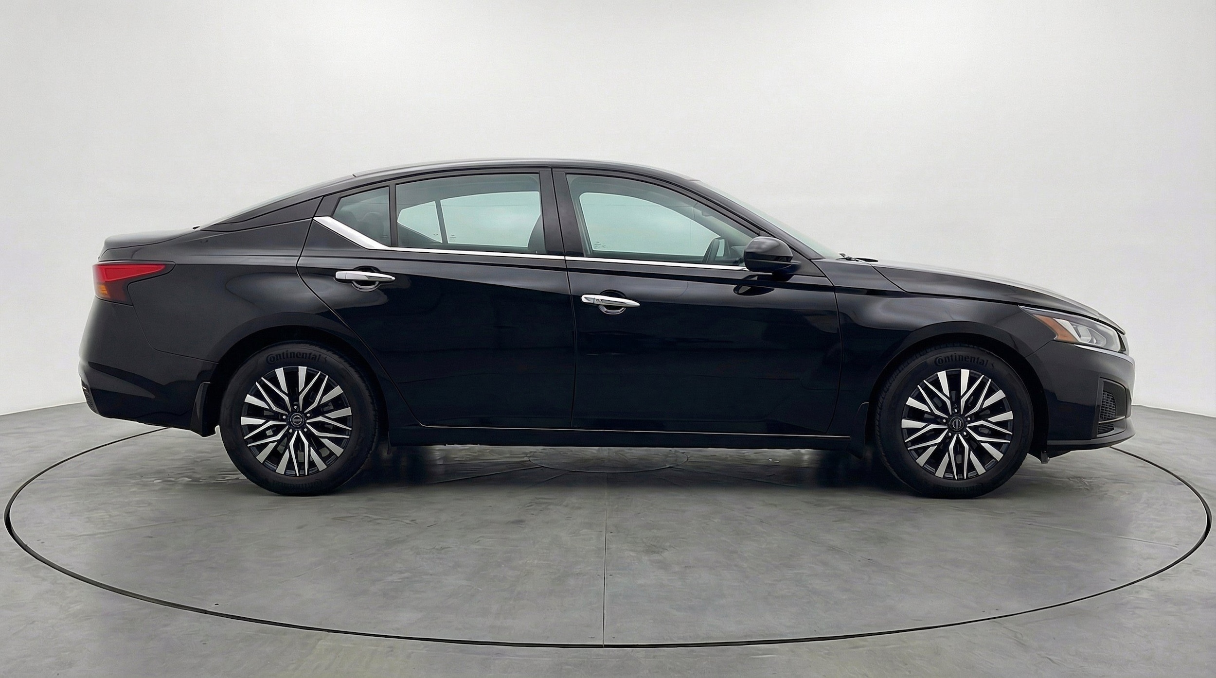 Thumbnail: 2025 Nissan Altima - 10