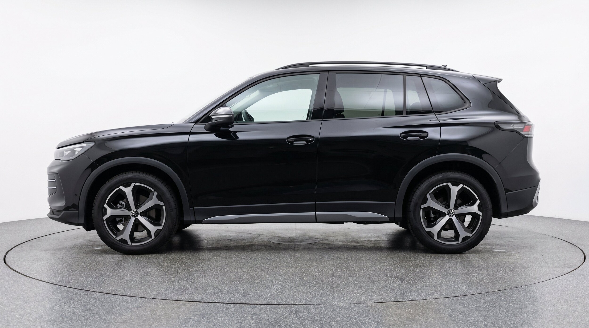 Thumbnail: 2026 Volkswagen Tiguan - 5