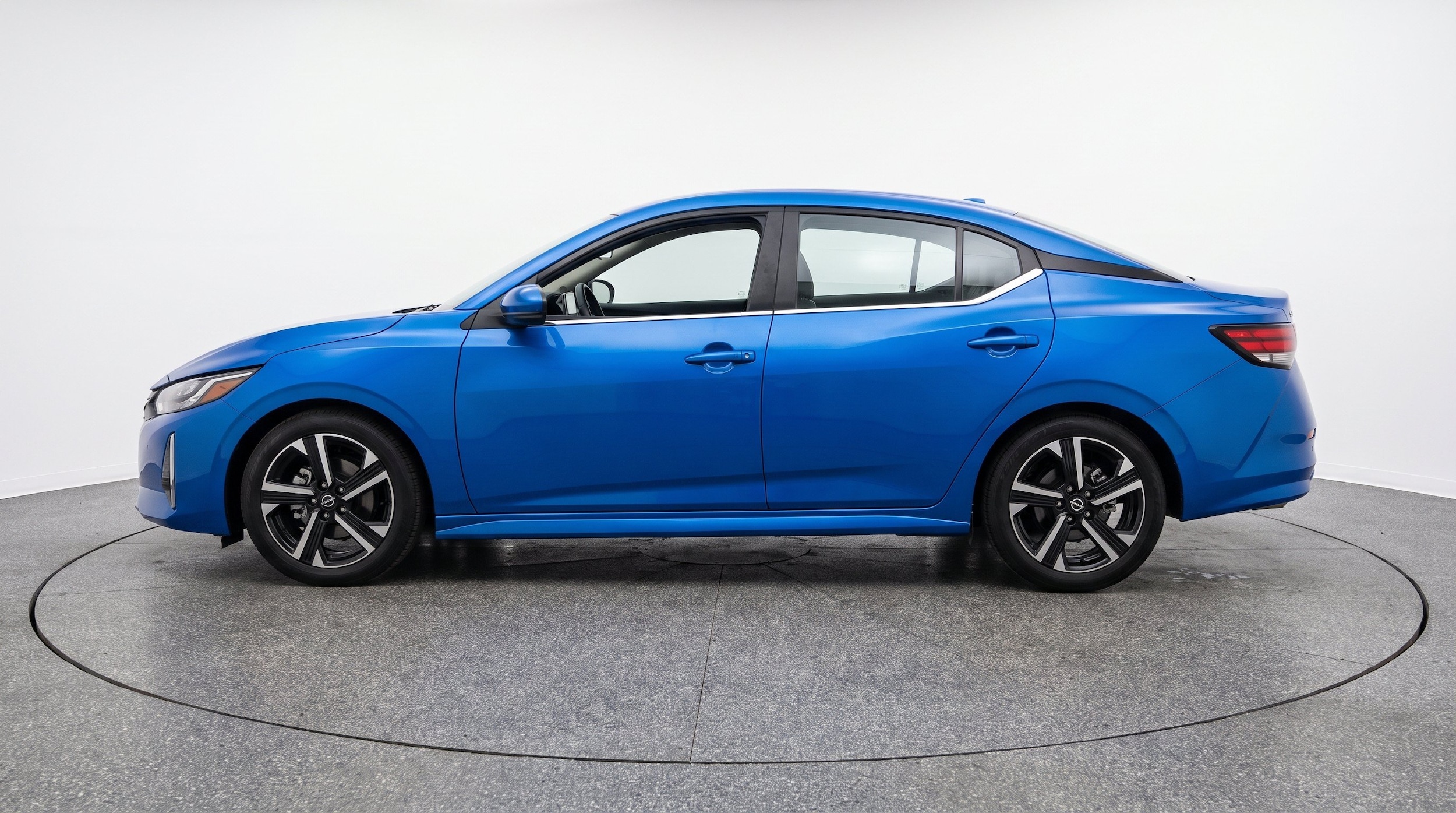 Thumbnail: 2025 Nissan Sentra - 5