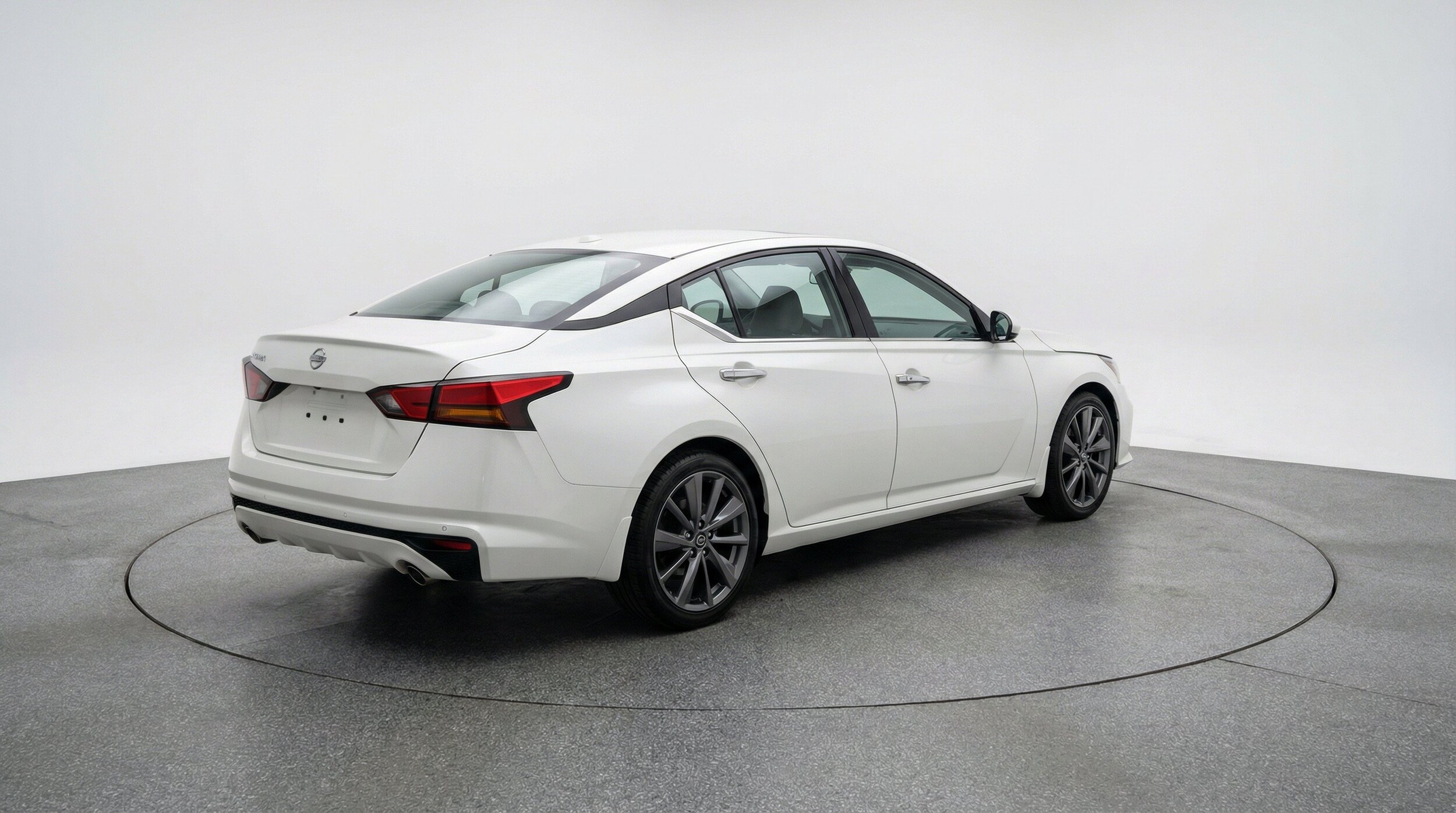 Thumbnail: 2025 Nissan Altima - 9