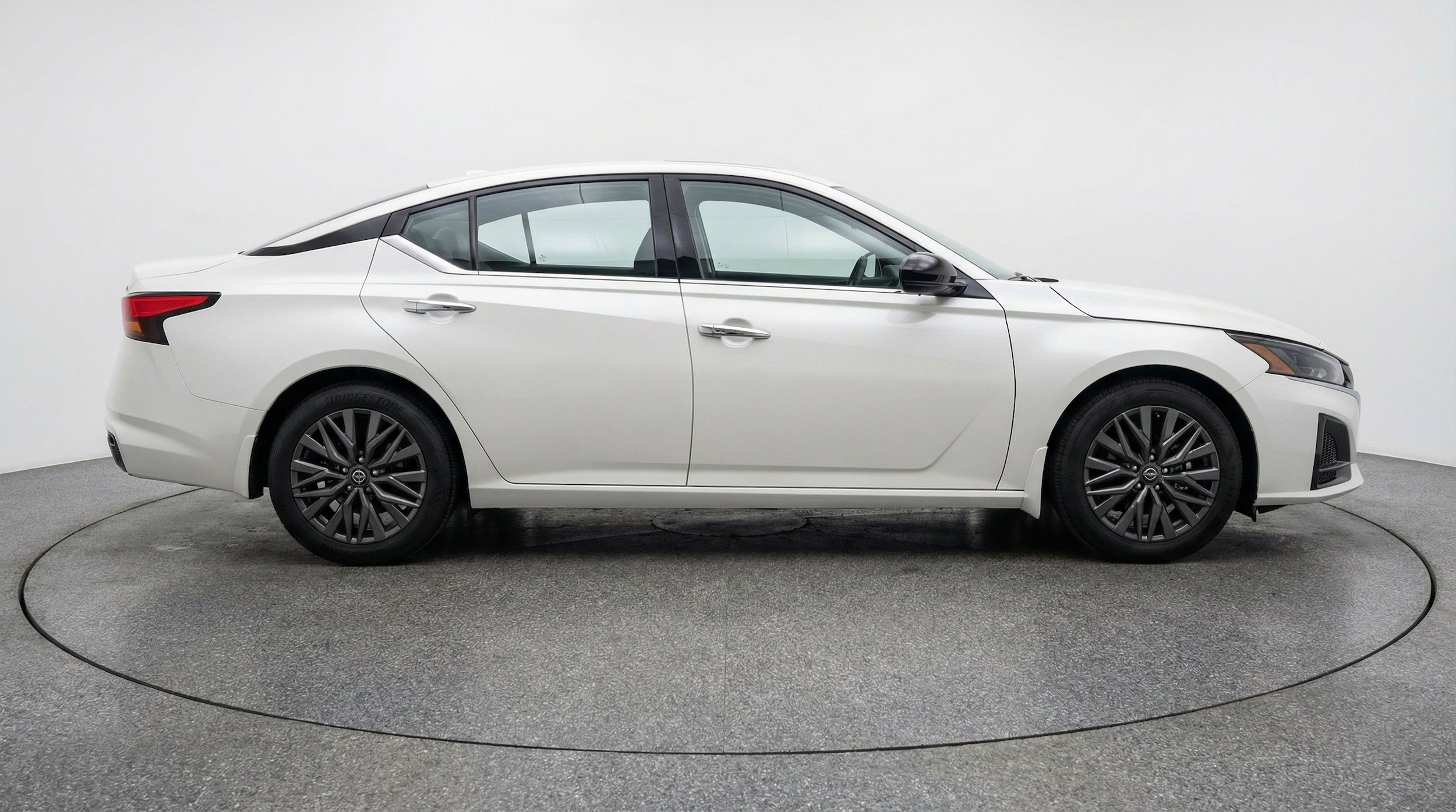 Thumbnail: 2025 Nissan Altima - 10