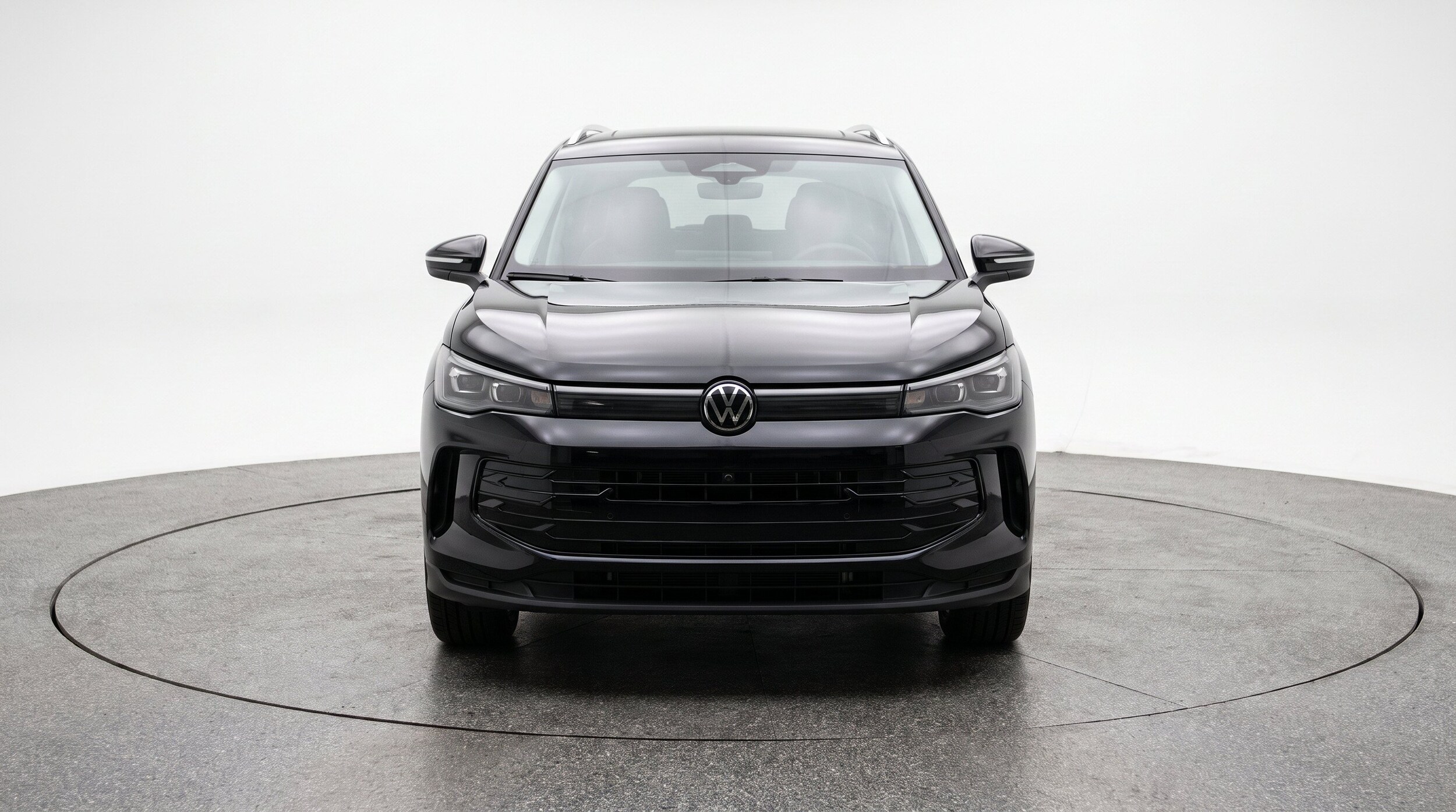 Thumbnail: 2026 Volkswagen Tiguan - 2