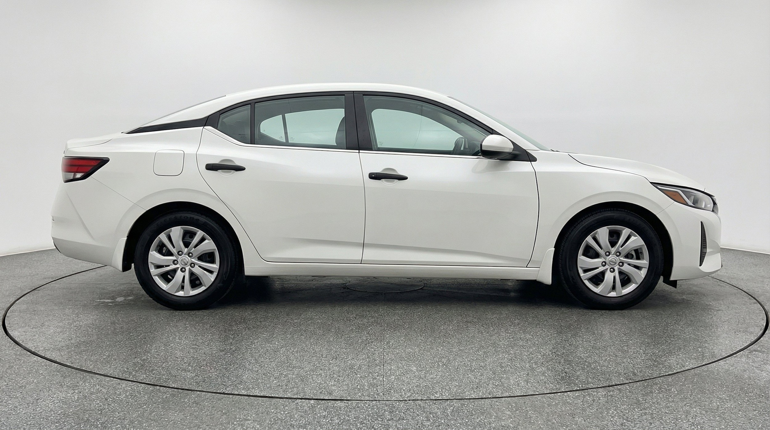 Thumbnail: 2025 Nissan Sentra - 10