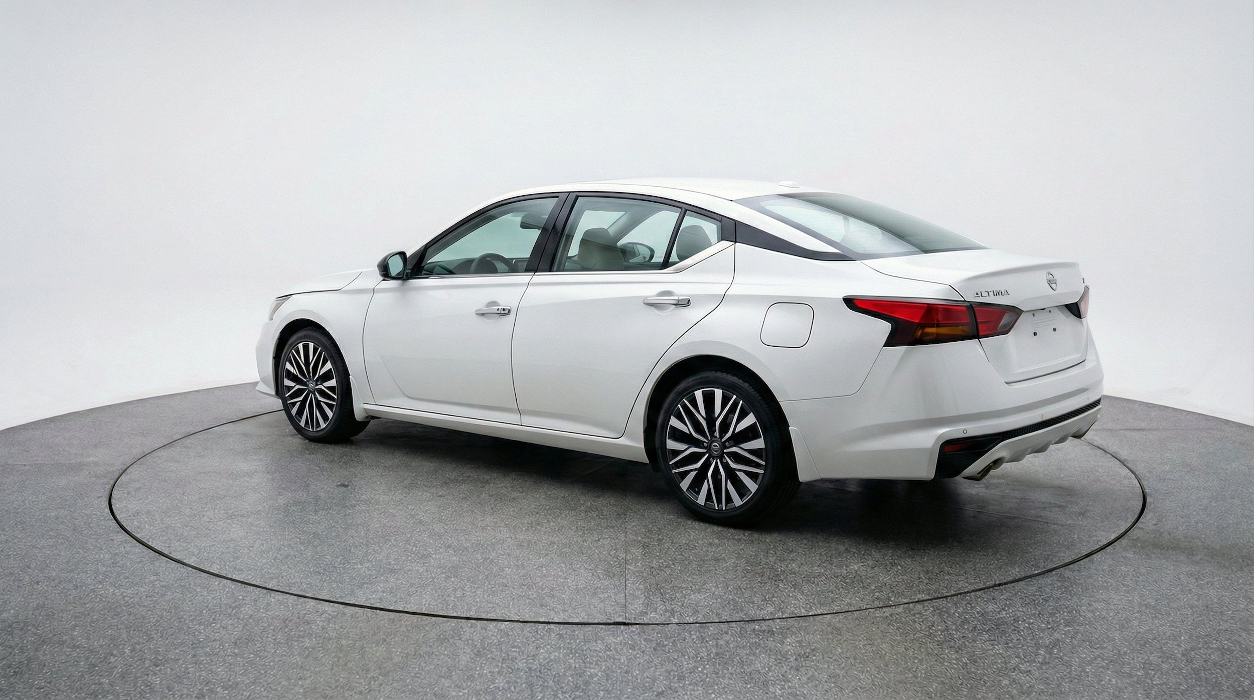 Thumbnail: 2025 Nissan Altima - 6