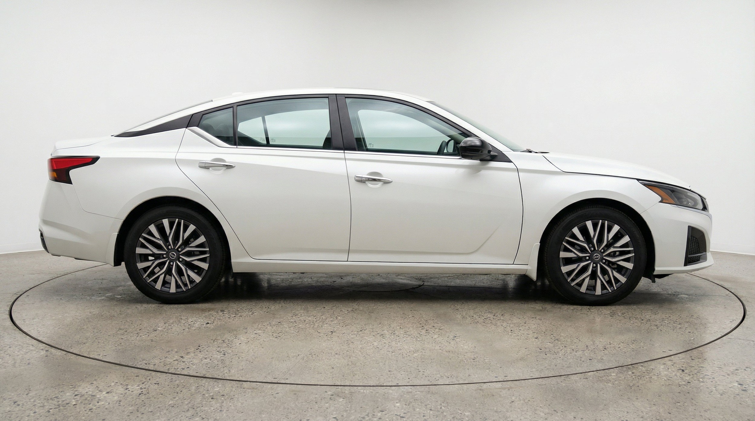 Thumbnail: 2025 Nissan Altima - 10