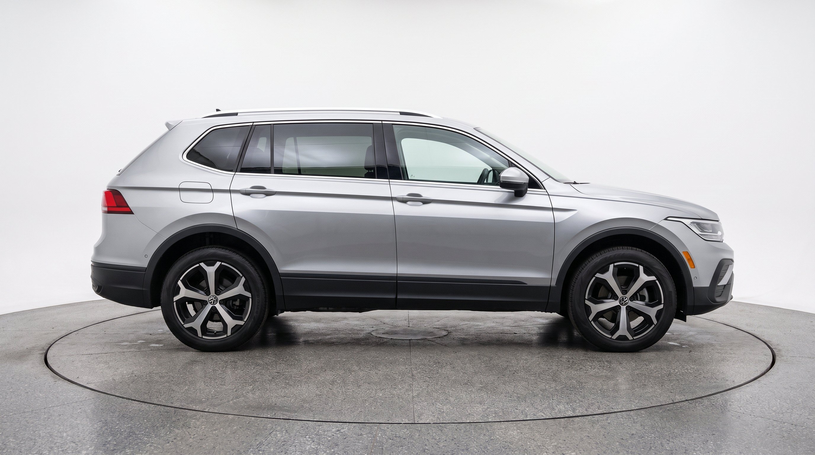 Thumbnail: 2026 Volkswagen Tiguan - 10