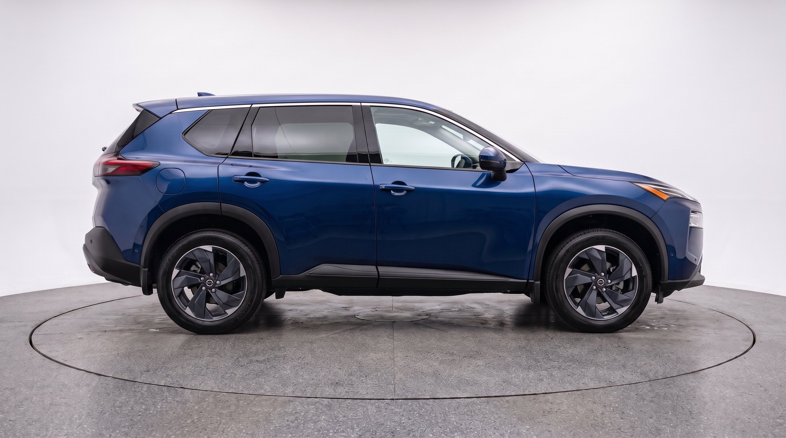 Thumbnail: 2025 Nissan Rogue - 10