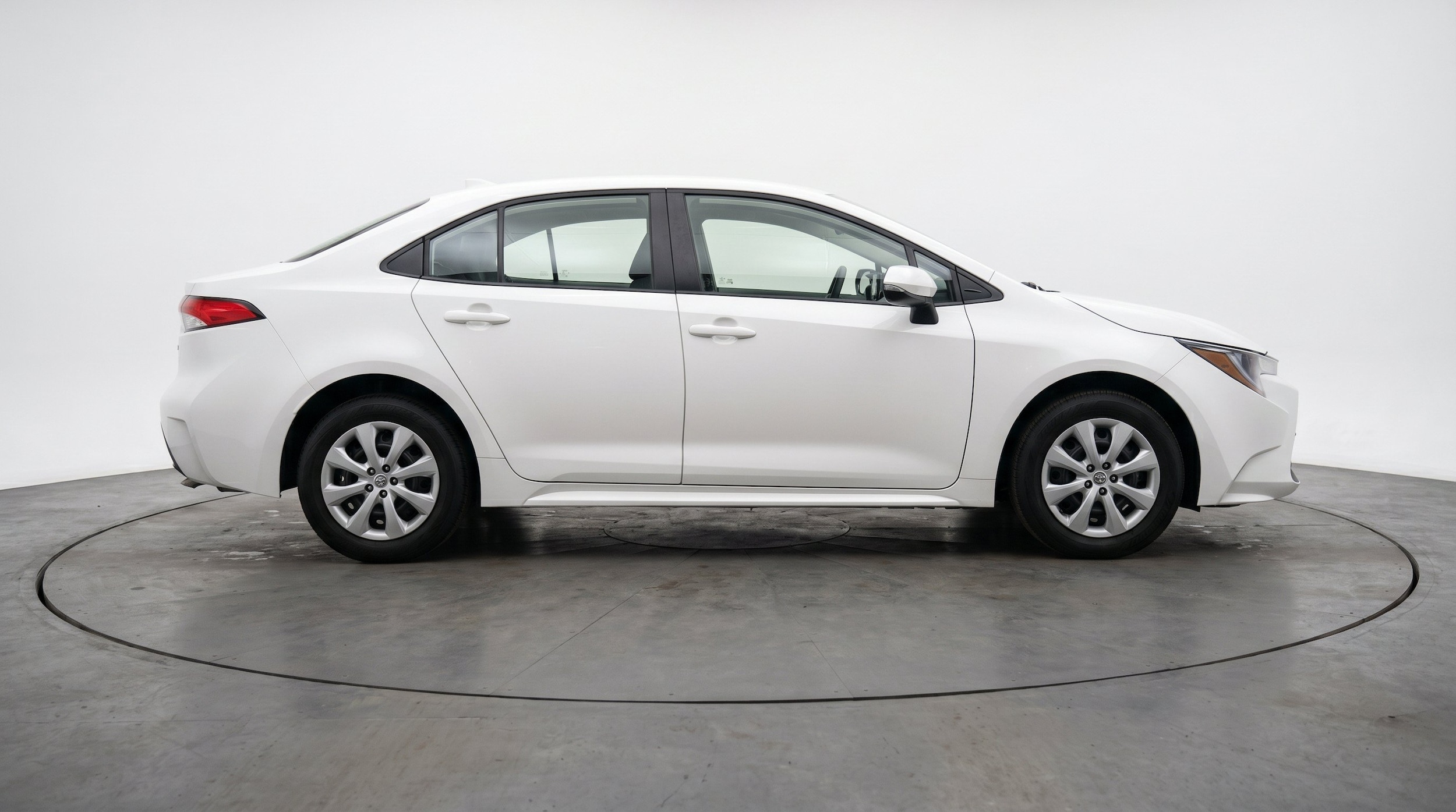Thumbnail: 2025 Toyota Corolla - 10