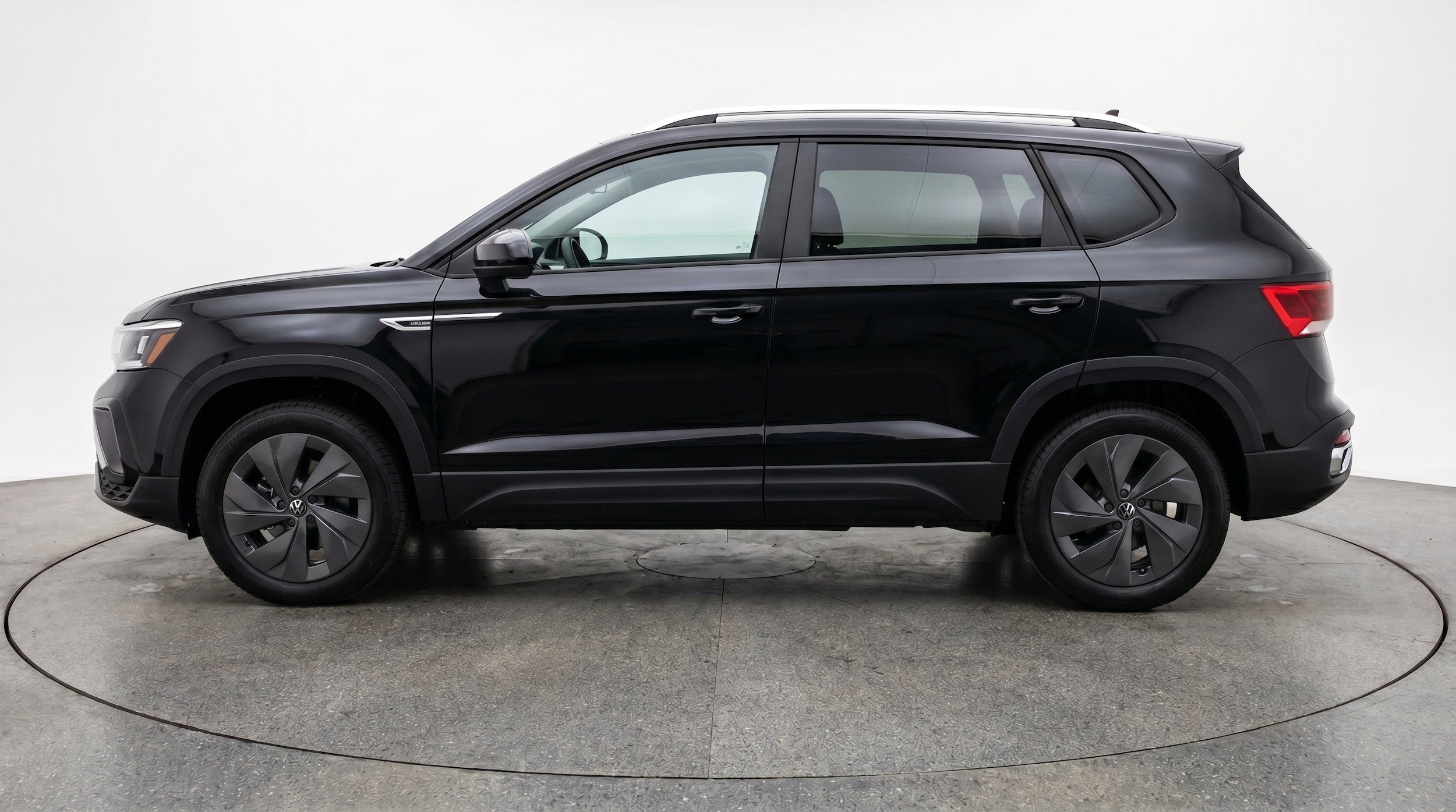 Thumbnail: 2026 Volkswagen Taos - 5